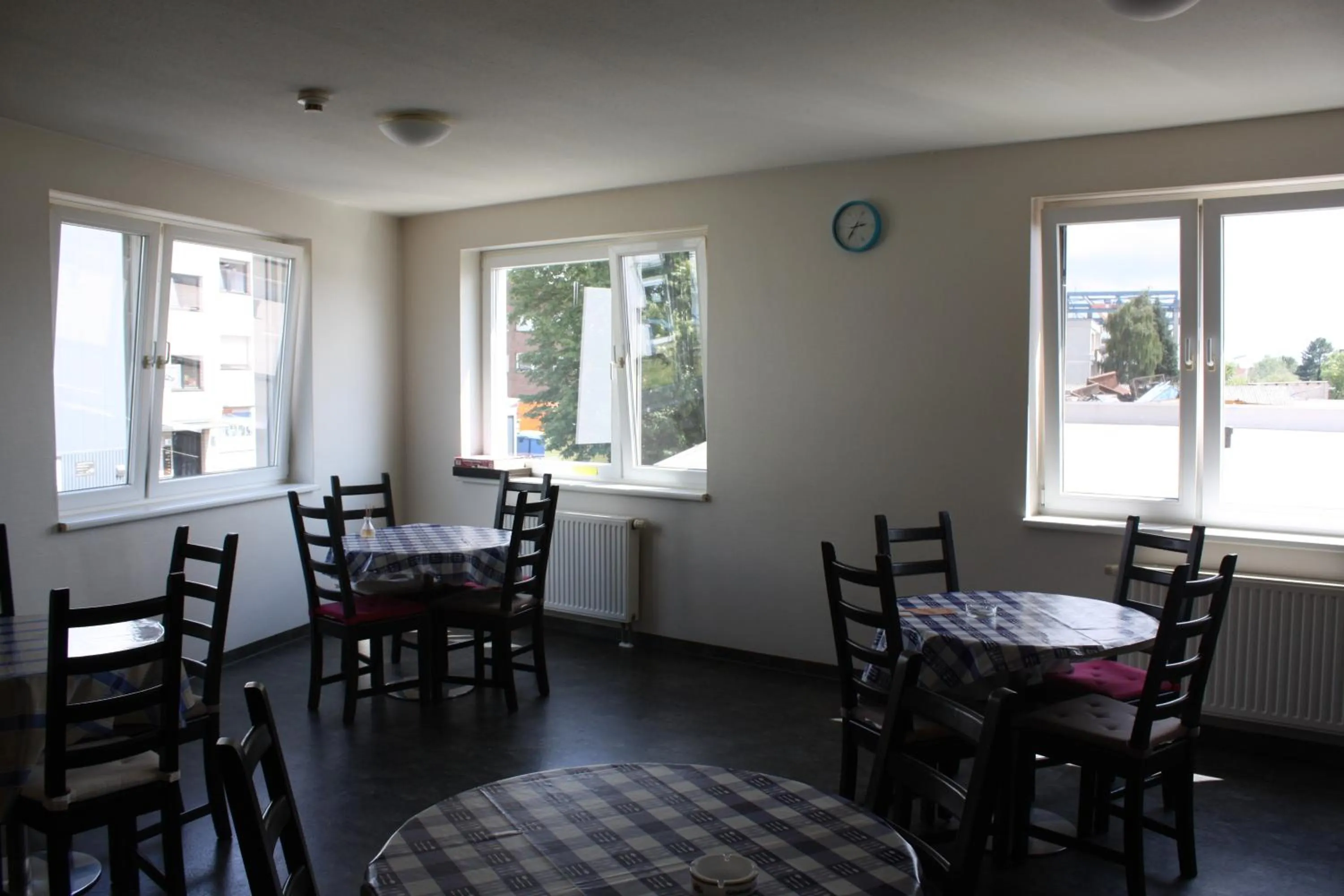 Communal kitchen in Hotel Grand Tour