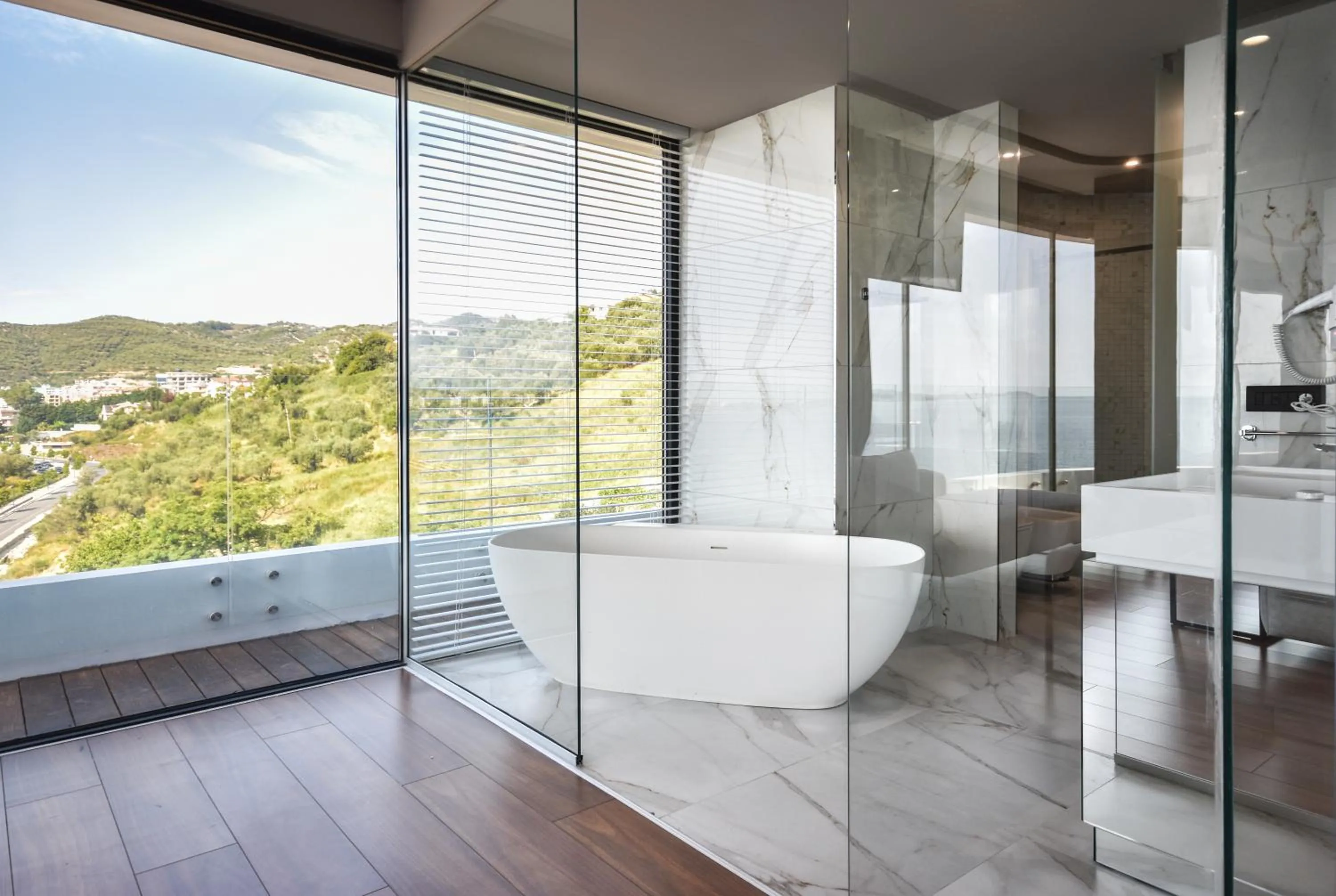 Hot Tub in Yacht Hotel