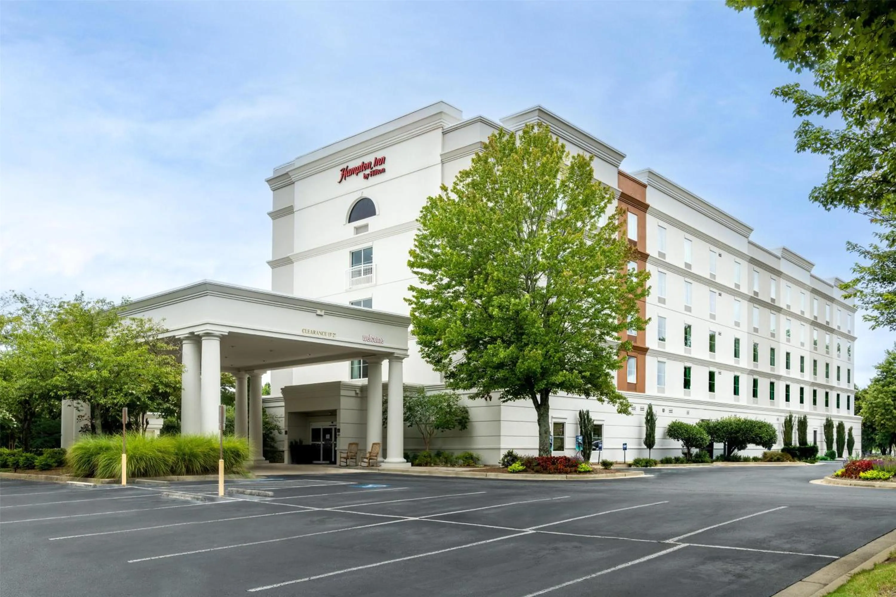 Property building in Hampton Inn Lawrenceville Duluth