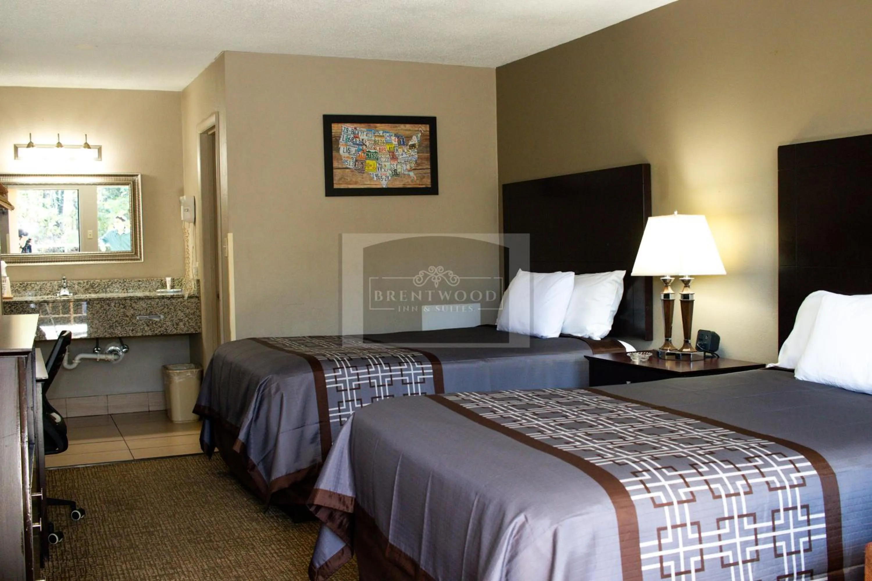 Bed in Brentwood inn & Suites - Lynchburg