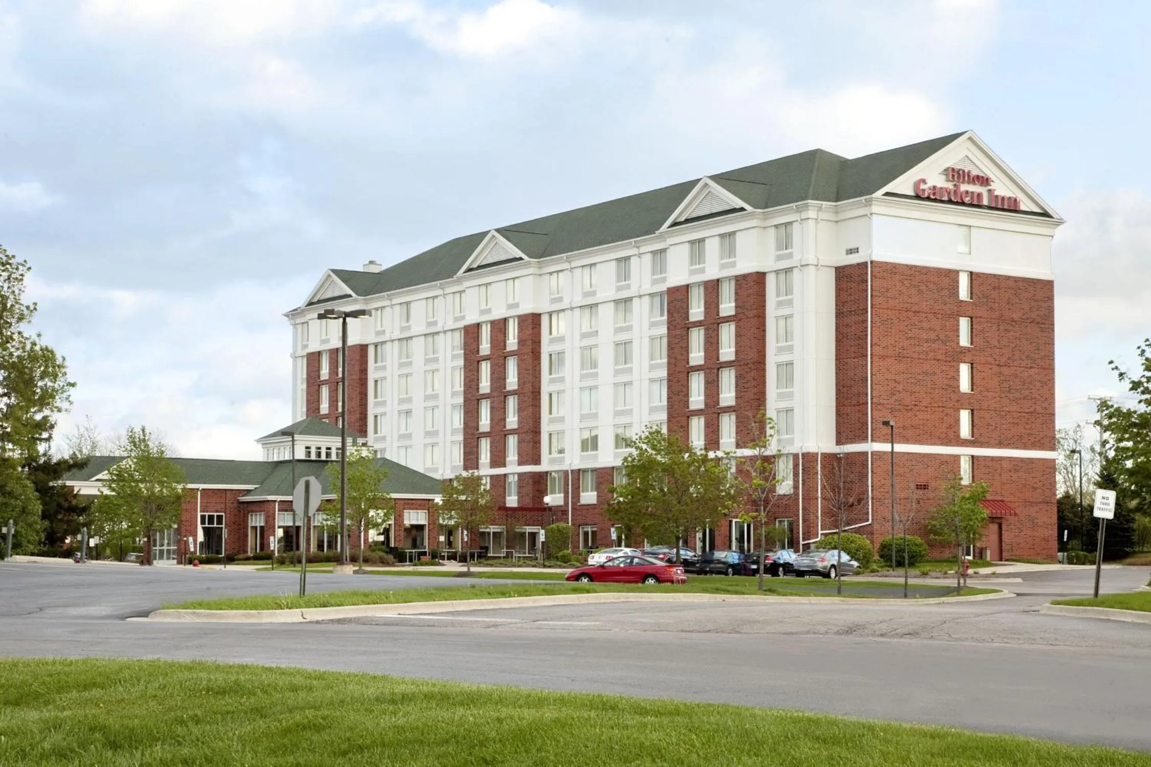 Property building in Hilton Garden Inn Hoffman Estates