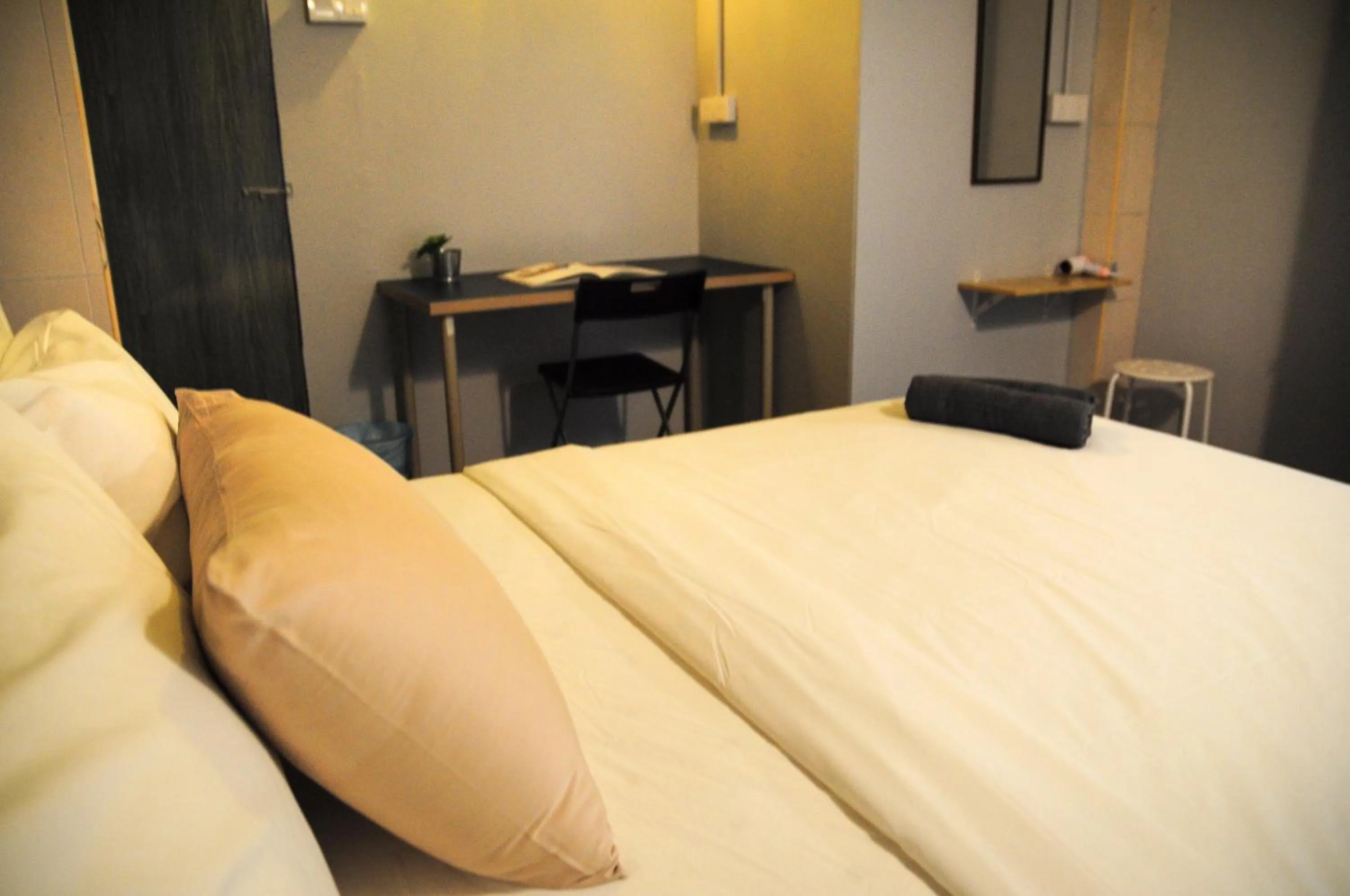 Bed in GRAYHAUS SOHO Ipoh