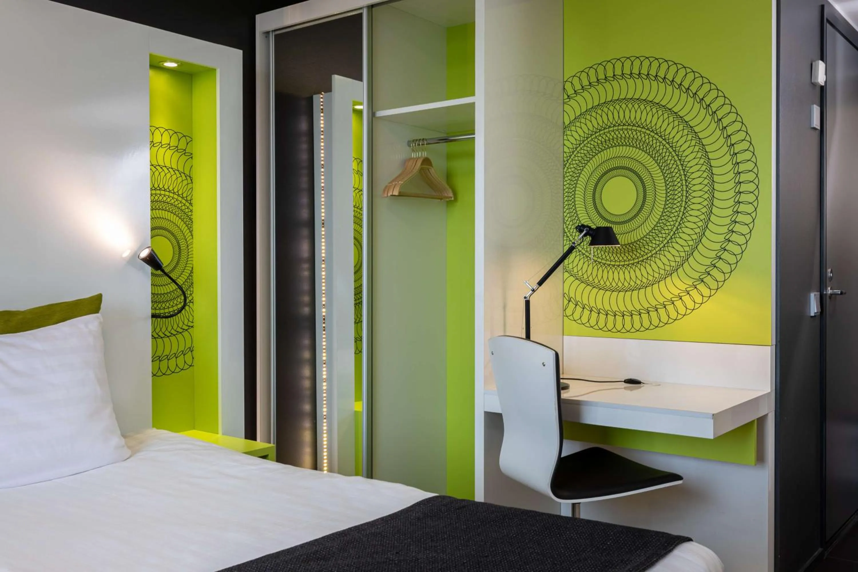 Bedroom, Bed in Scandic Tampere Station