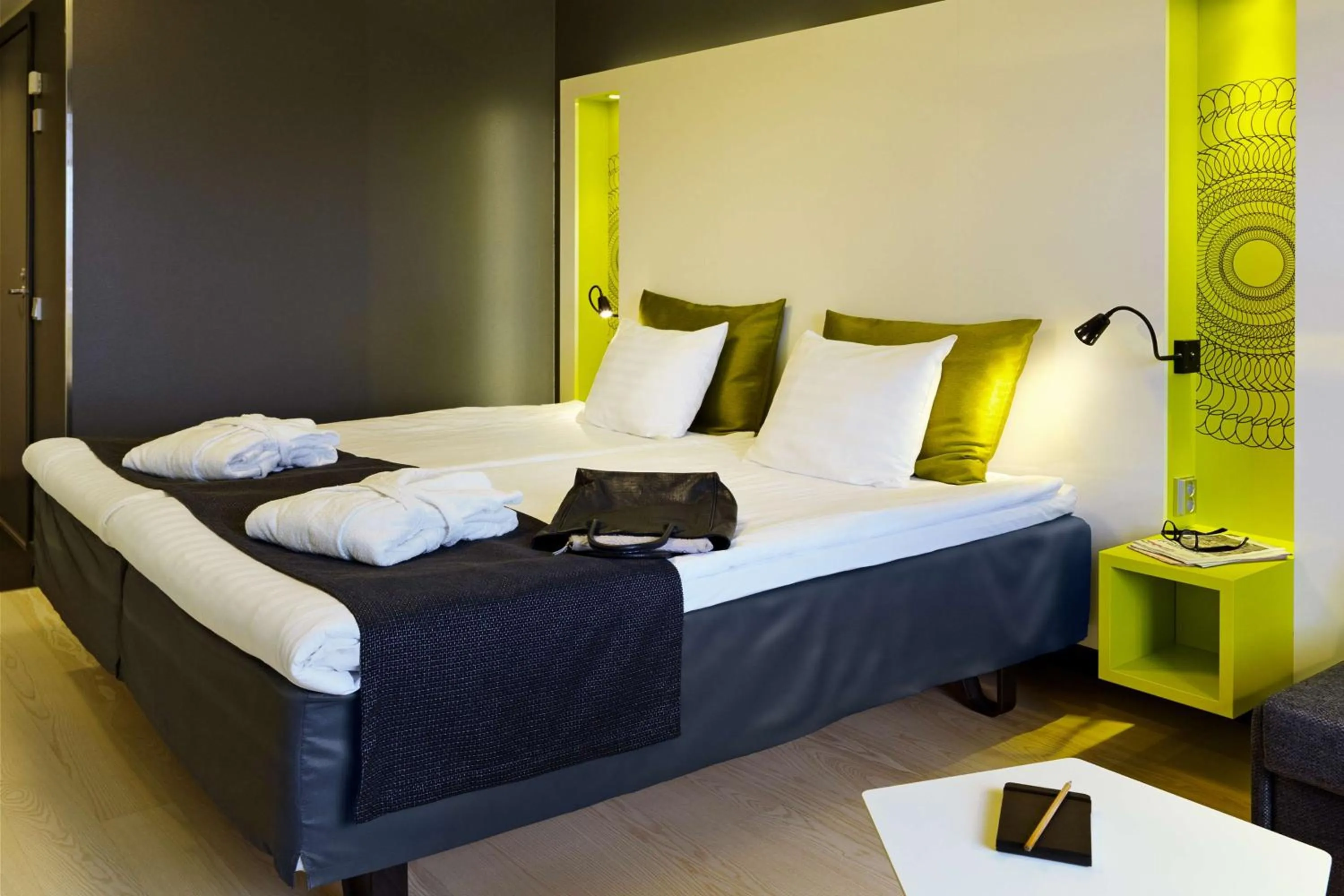 Photo of the whole room, Bed in Scandic Tampere Station