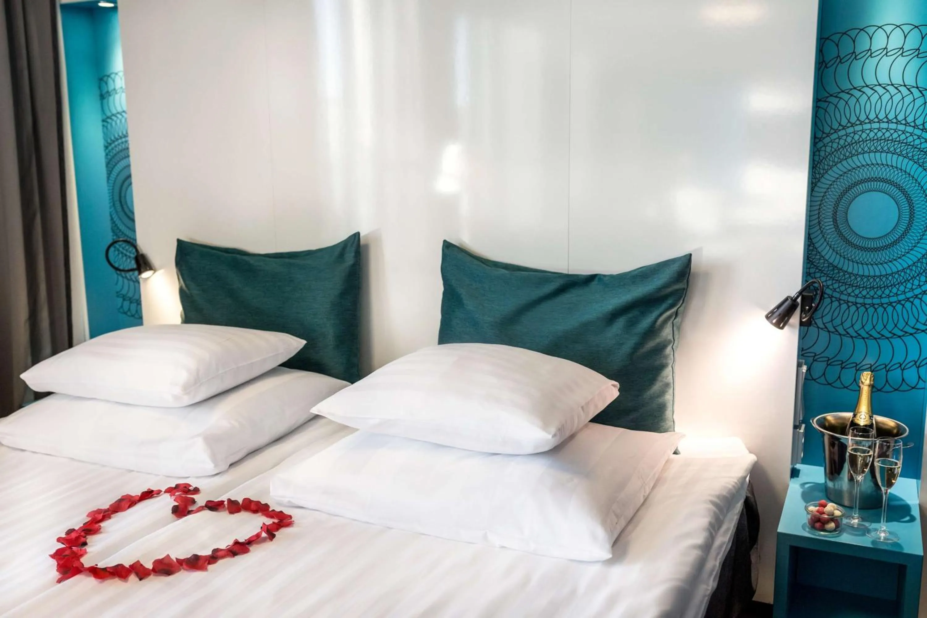 Bedroom, Bed in Scandic Tampere Station