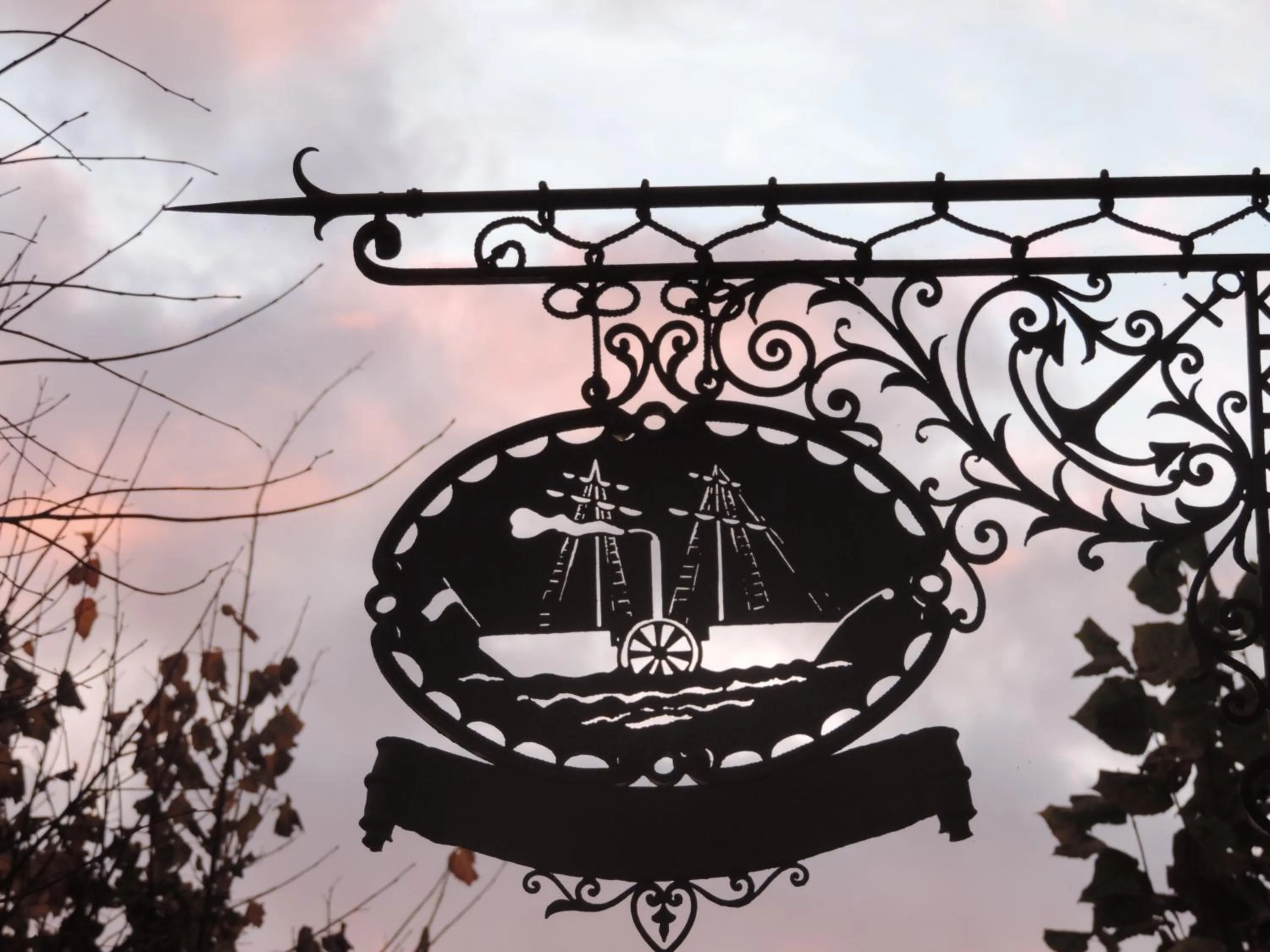 Property logo or sign in Hotel Vapore