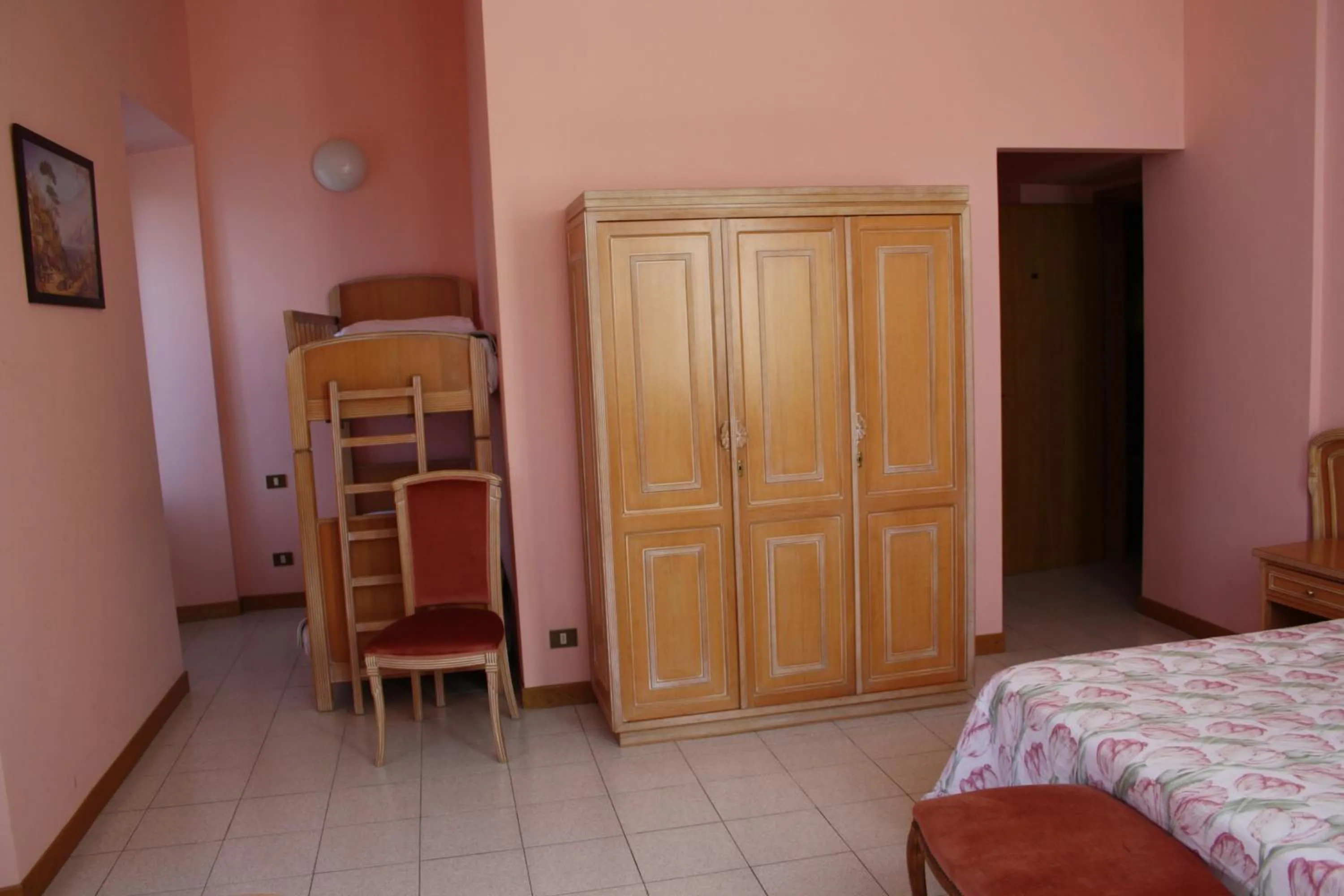 Decorative detail in Hotel Vapore