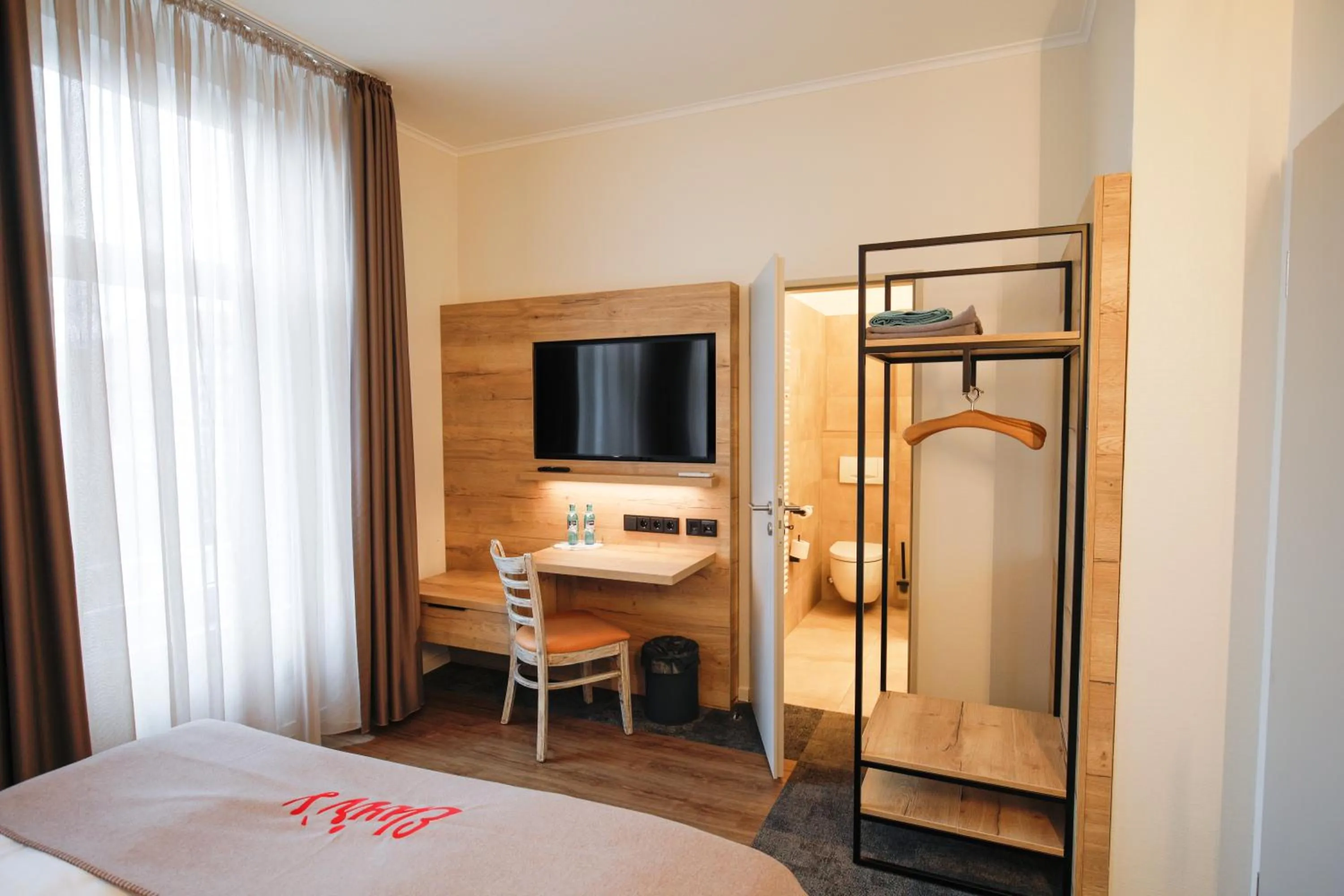 Bed in Hotel Restaurant Zur Linde