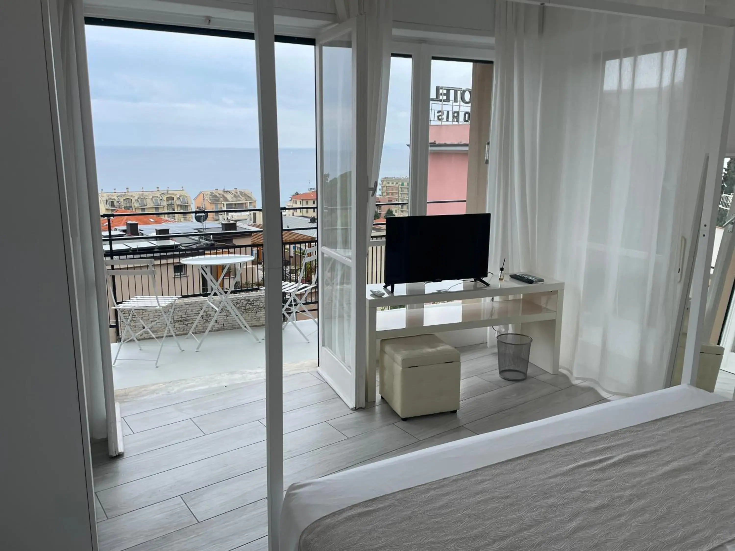 Home Gioia Home Gioia