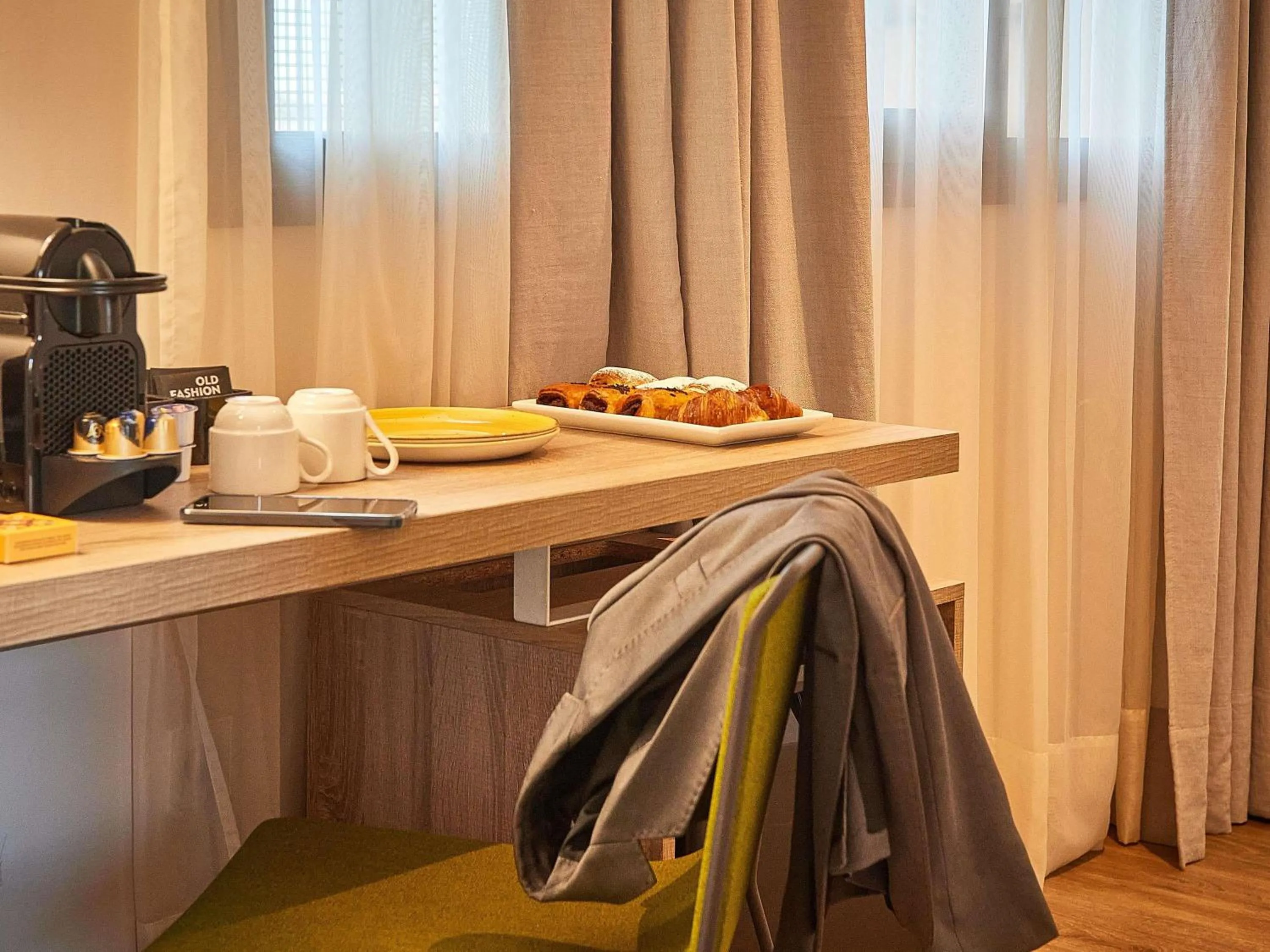 Bedroom in Mercure Barcelona Condor