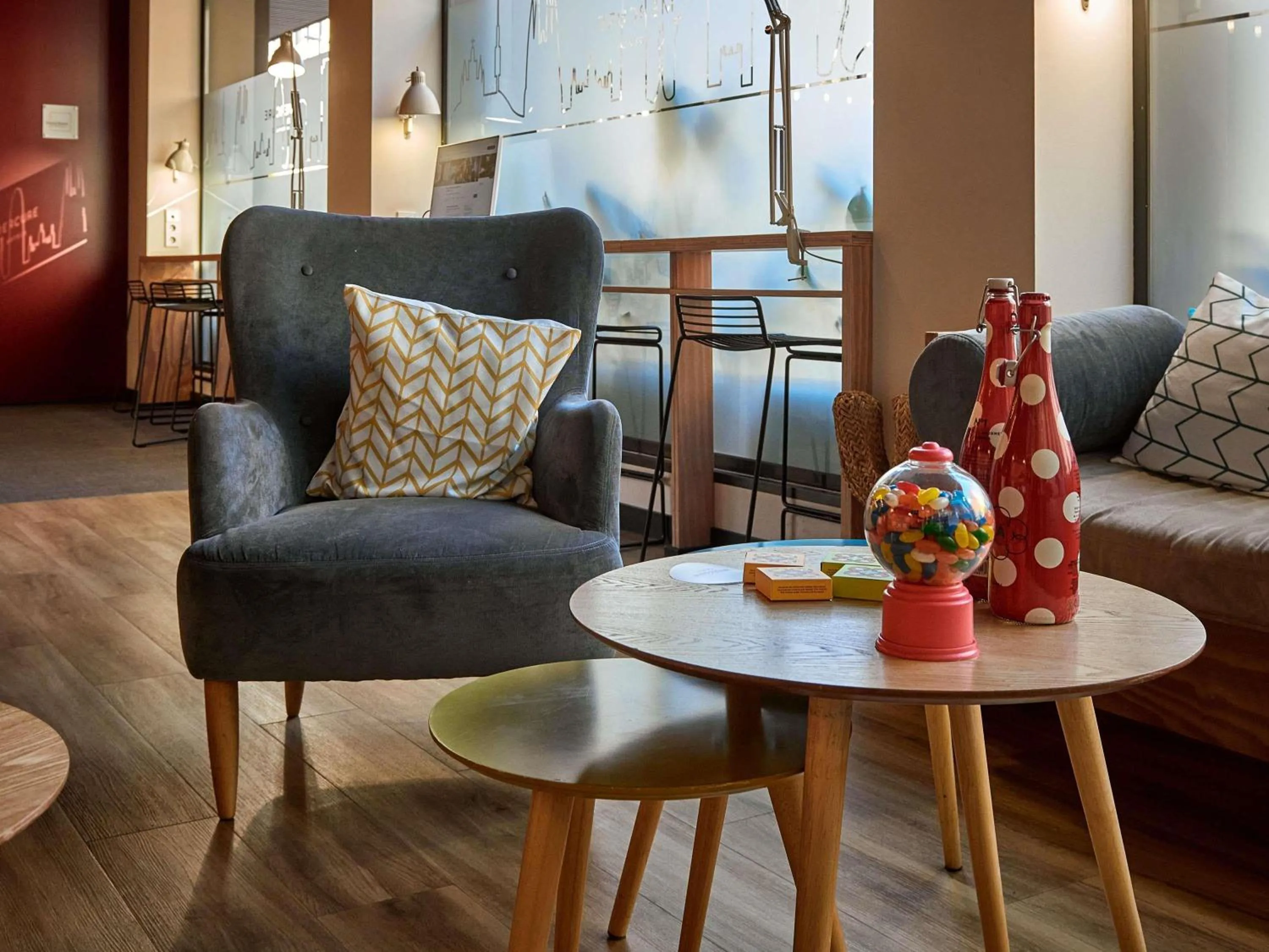 Lounge or bar in Mercure Barcelona Condor