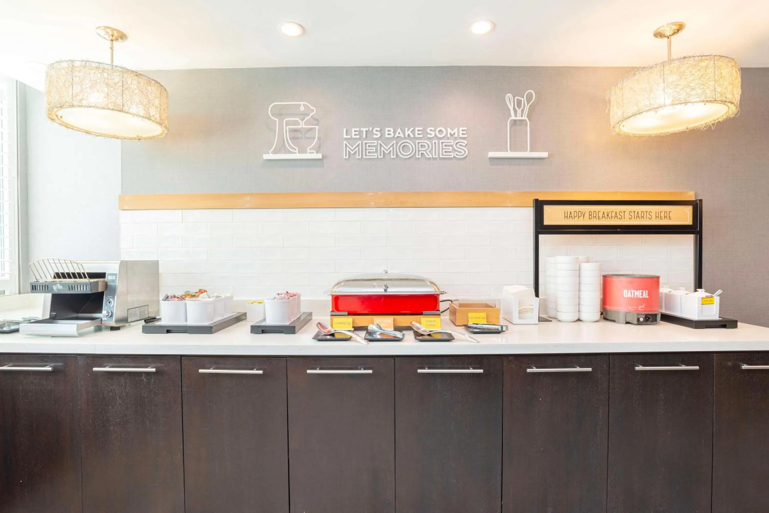 Breakfast in Hampton Inn & Suites, by Hilton - Vancouver Downtown