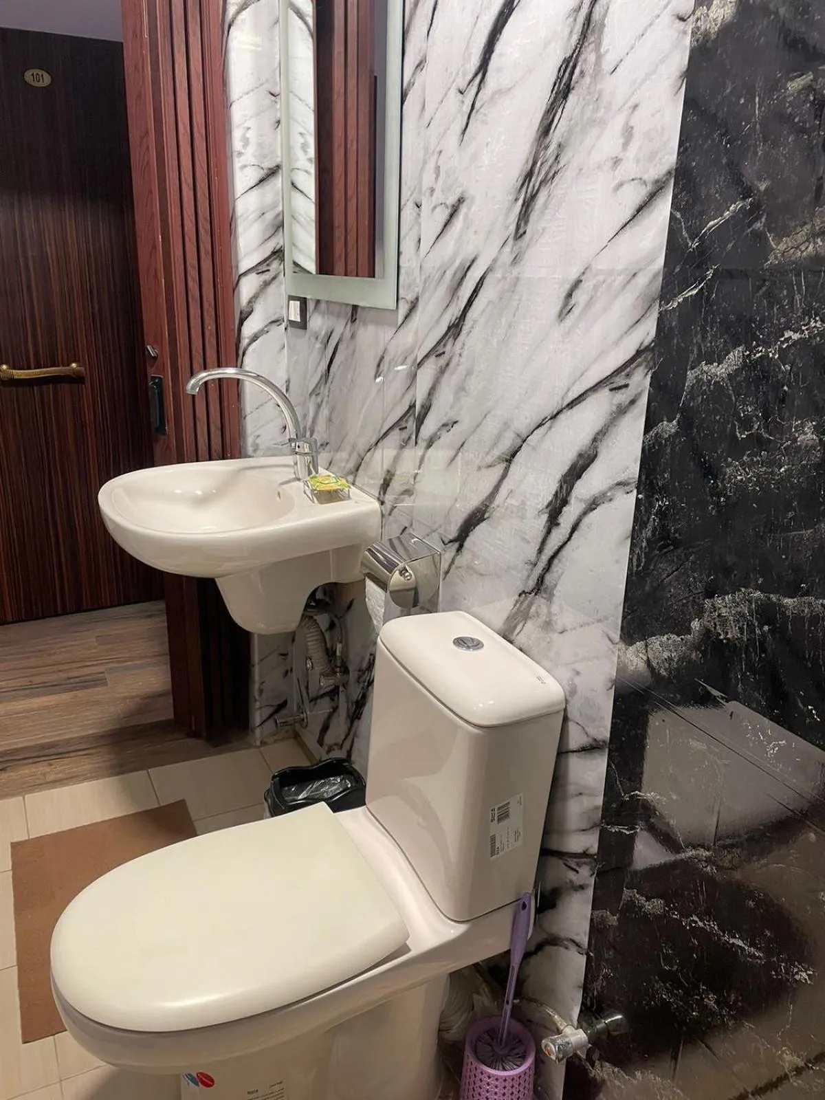 Toilet in H100 Pyramids View