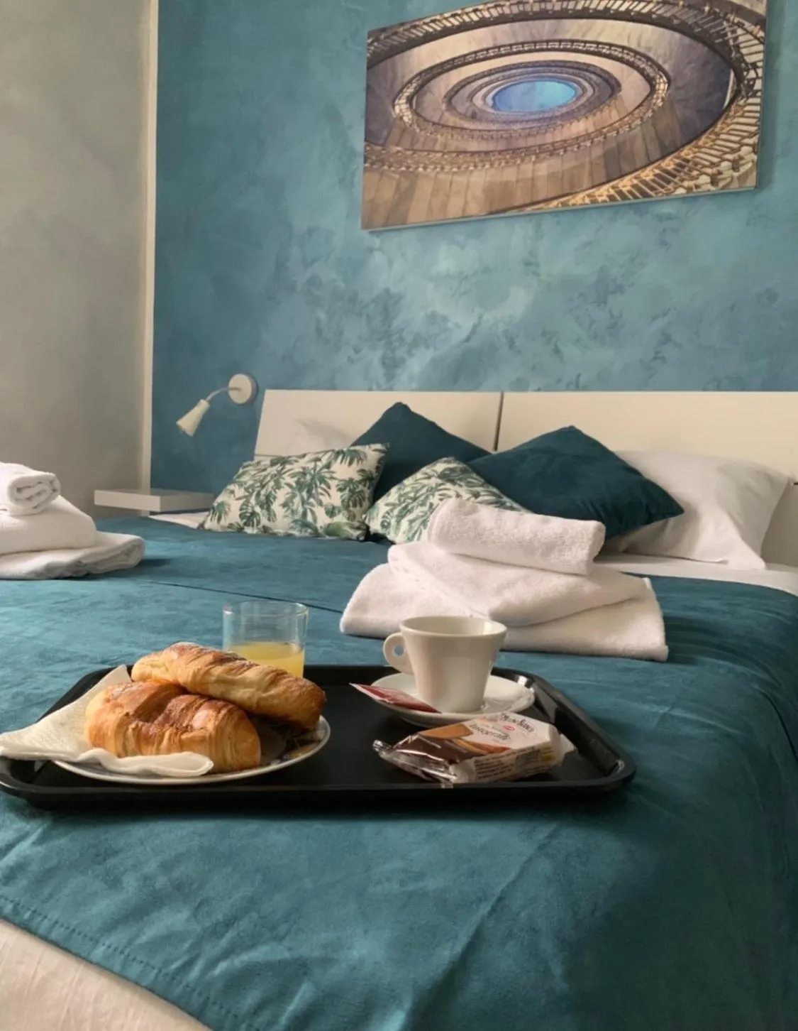 Bedroom, Bed in Joy Naples