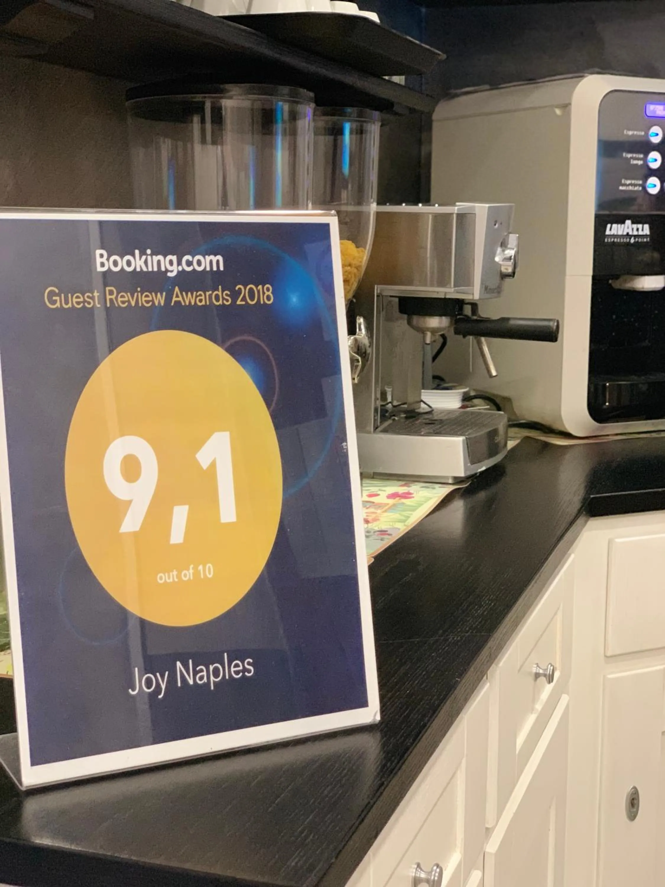 Communal kitchen in Joy Naples