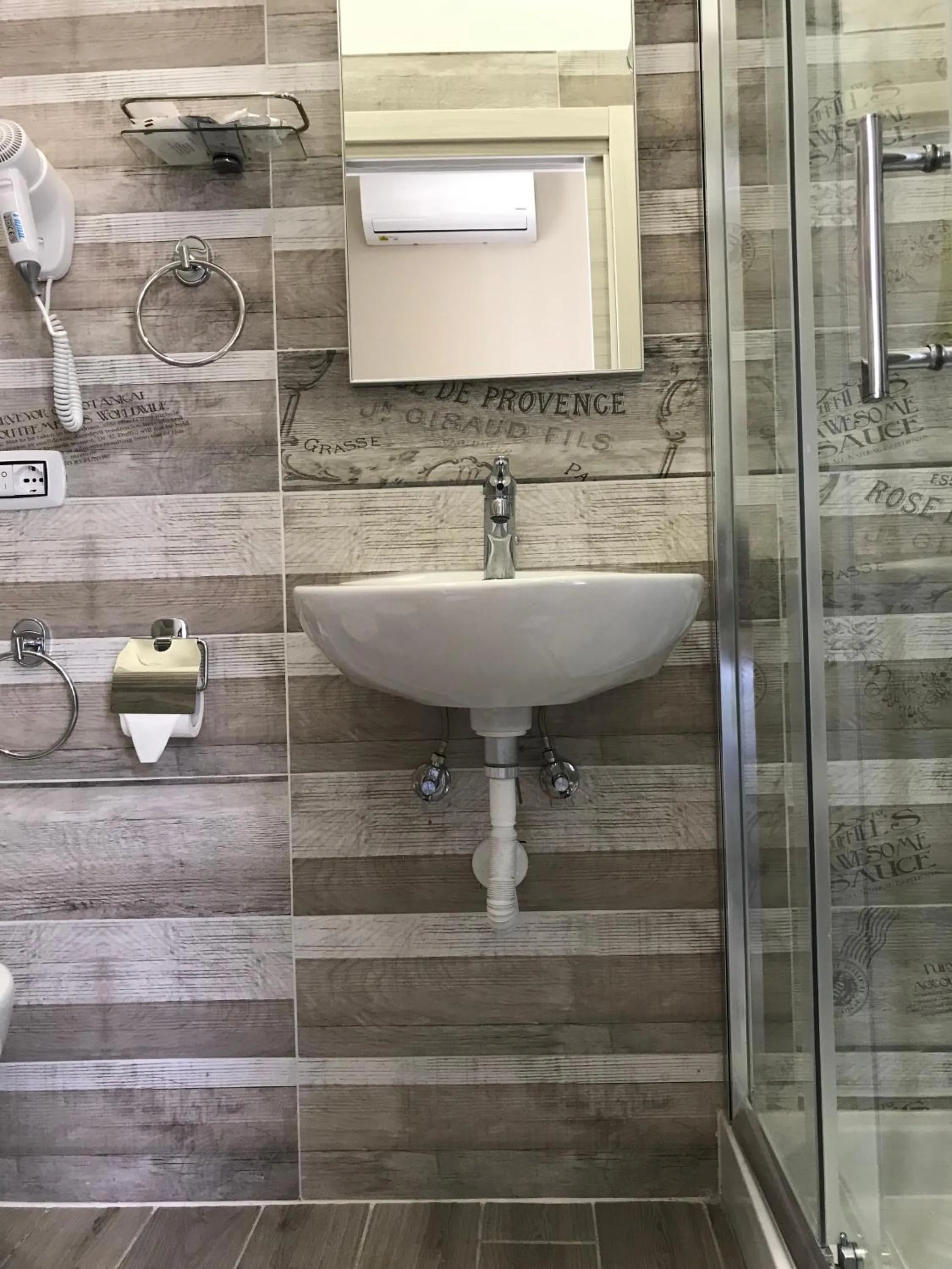 Bathroom in Joy Naples