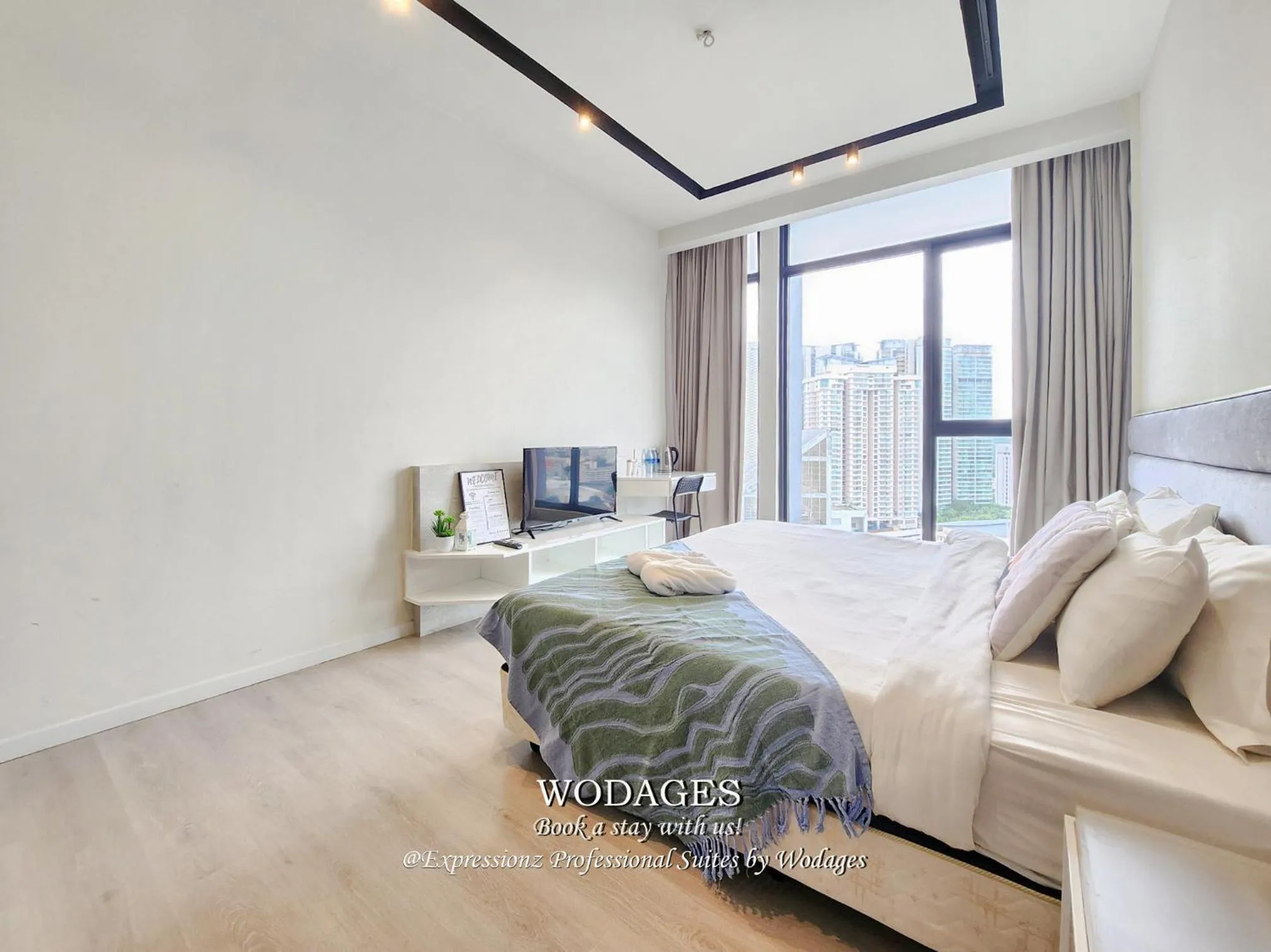 Bed in Expressionz KLCC by Wodages