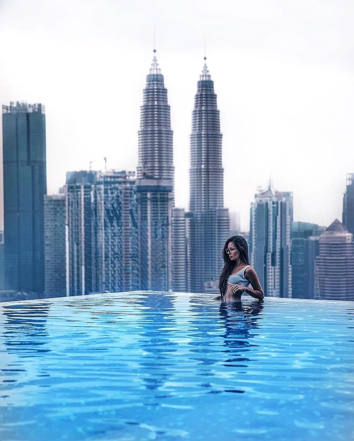 Swimming pool in Expressionz KLCC by Wodages