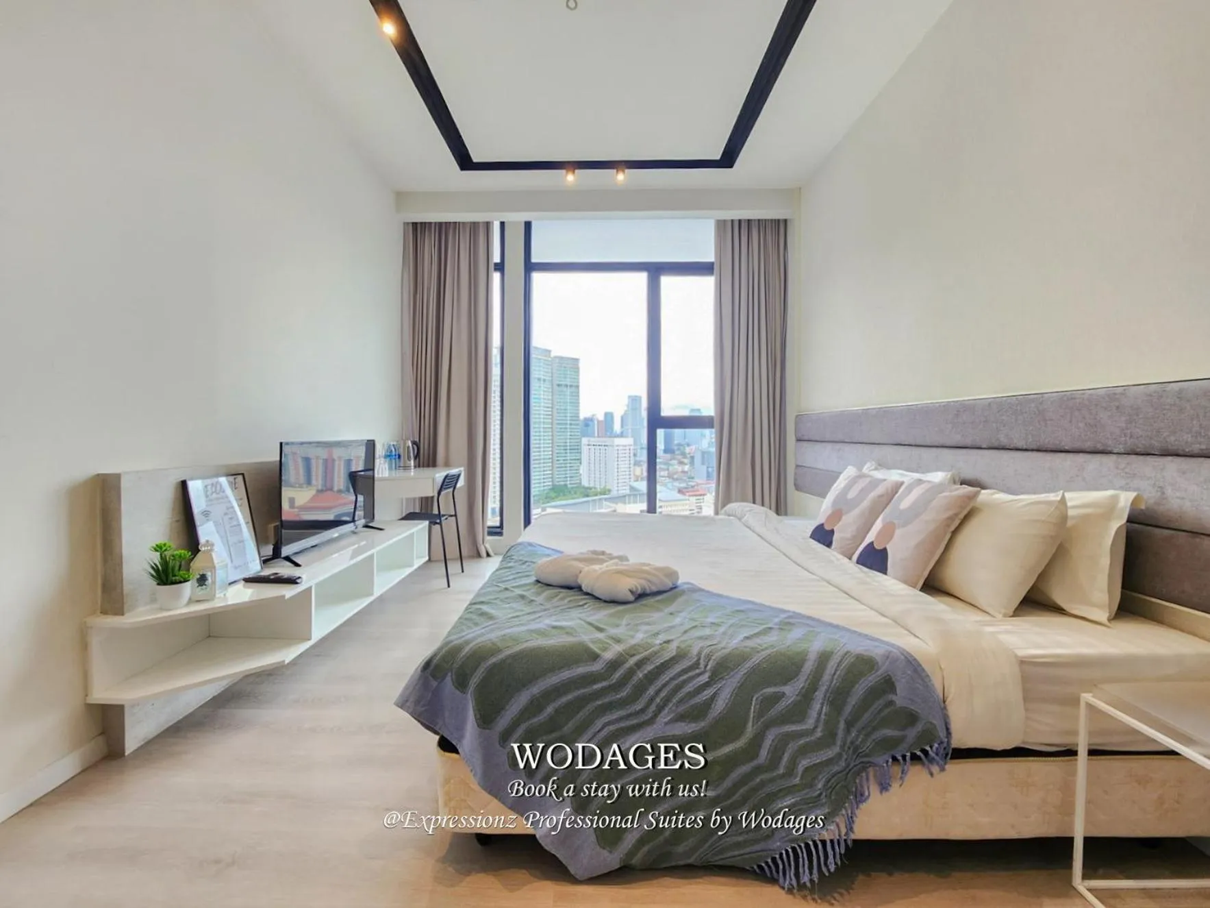 Bed in Expressionz KLCC by Wodages