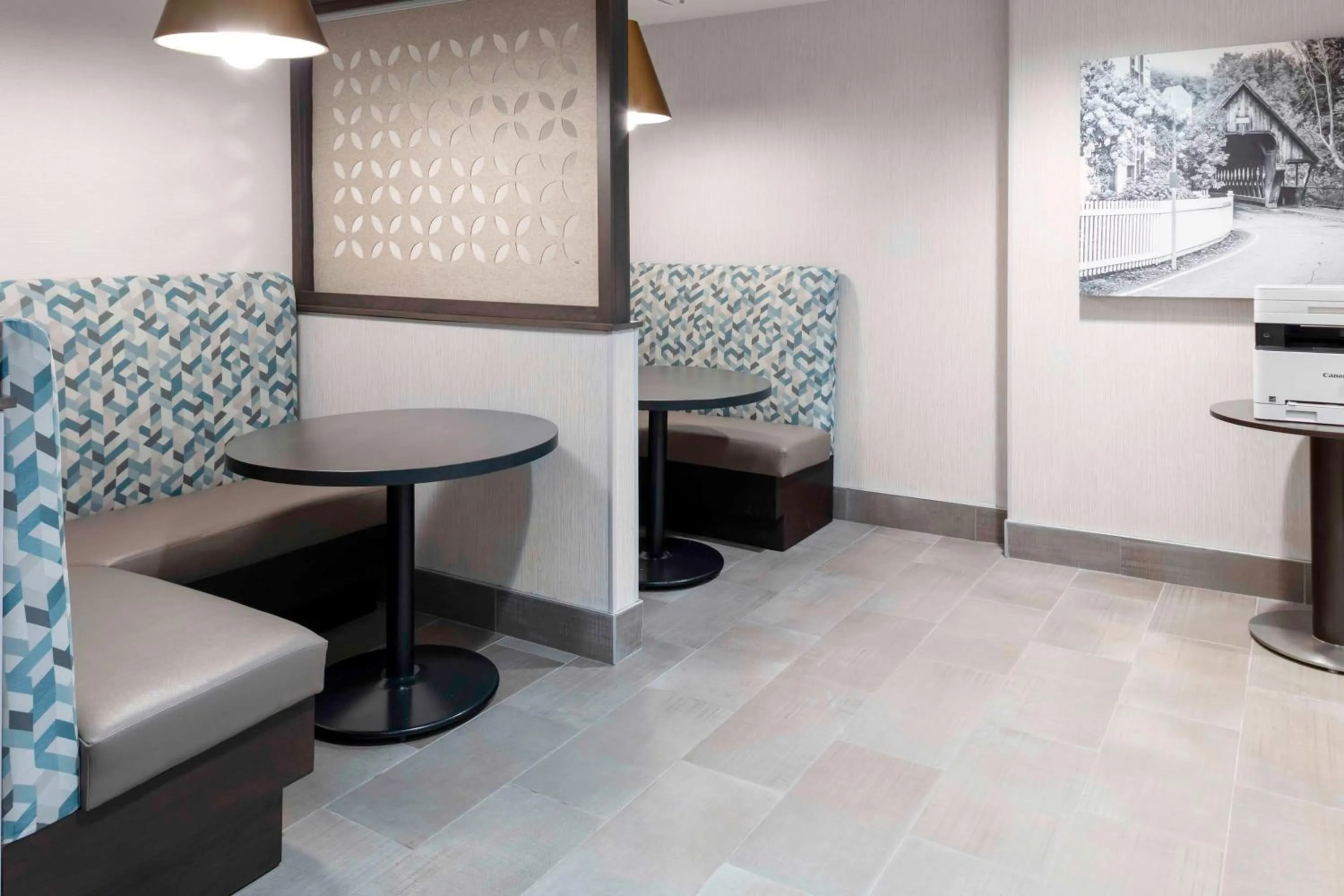 Business facilities in Hampton Inn Conyers