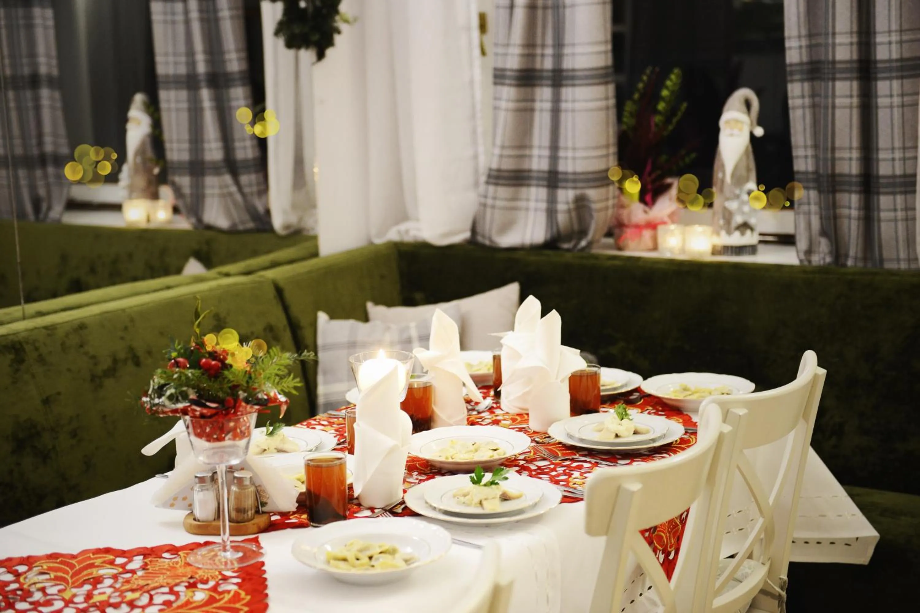 Restaurant/places to eat in Paryżanka Basen Spa