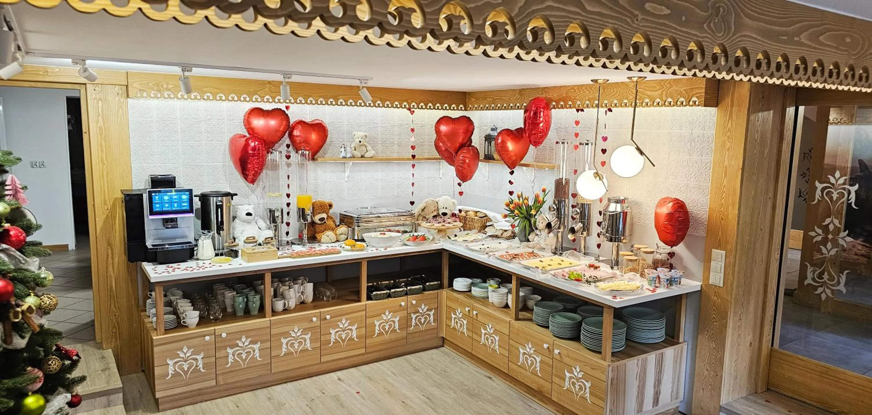 Restaurant/places to eat in Paryżanka Basen Spa