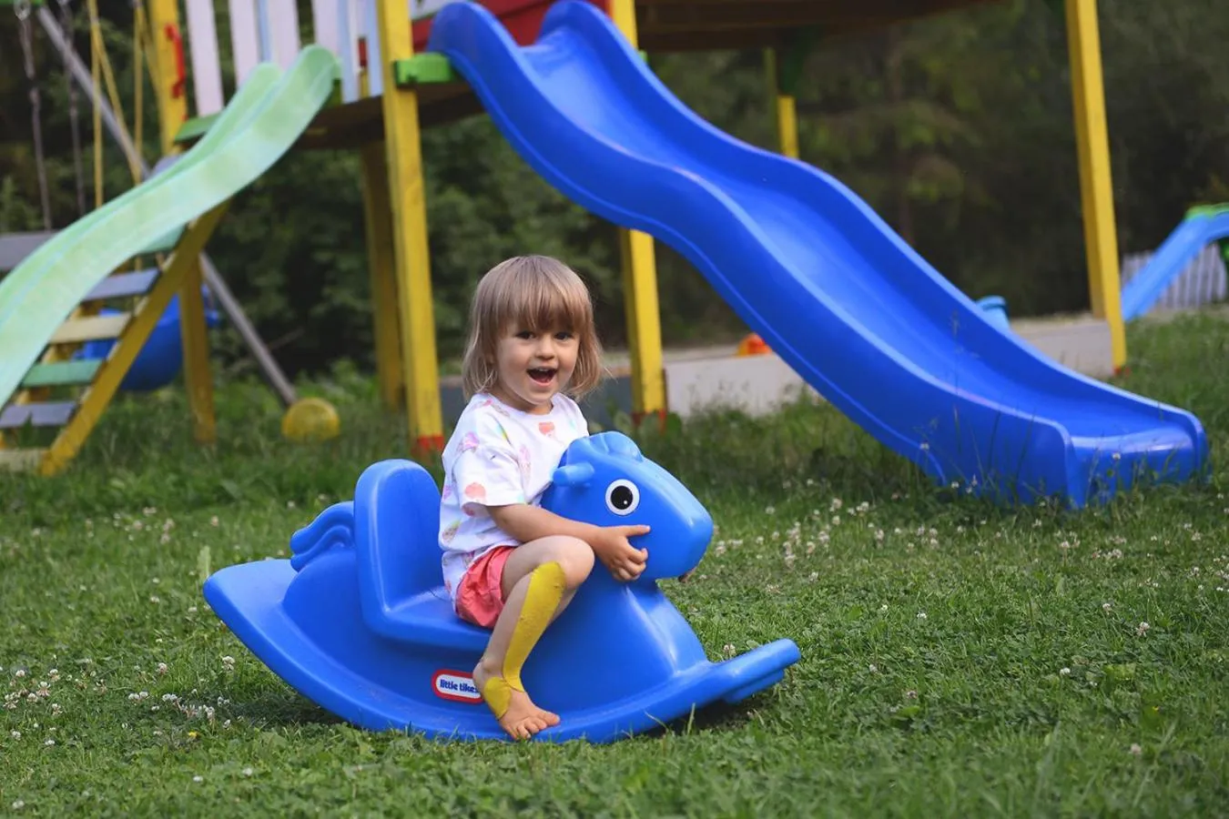 Children play ground in Paryżanka Basen Spa