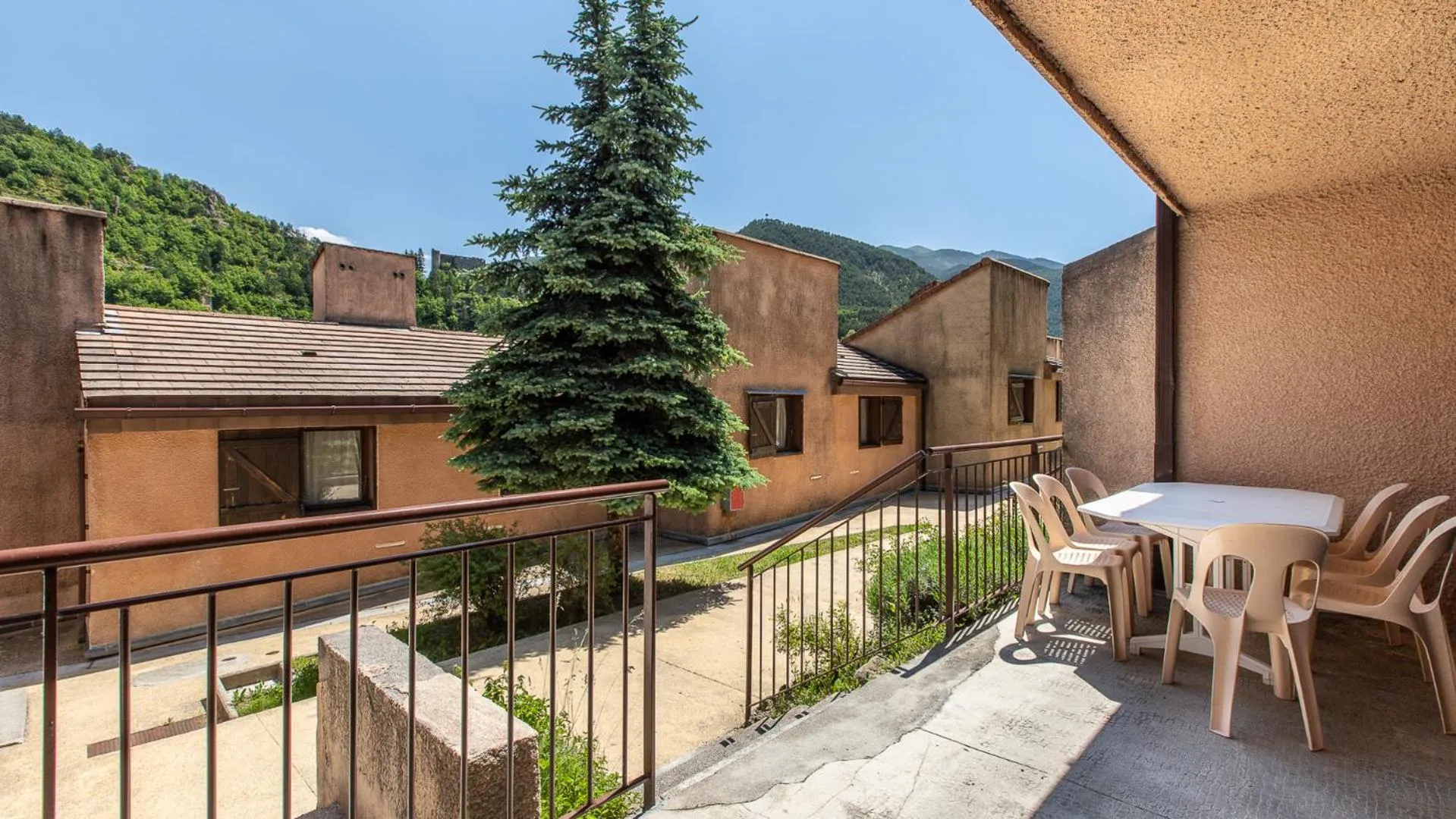 Natural landscape in Vacancéole - Résidence Les Gorges Rouges