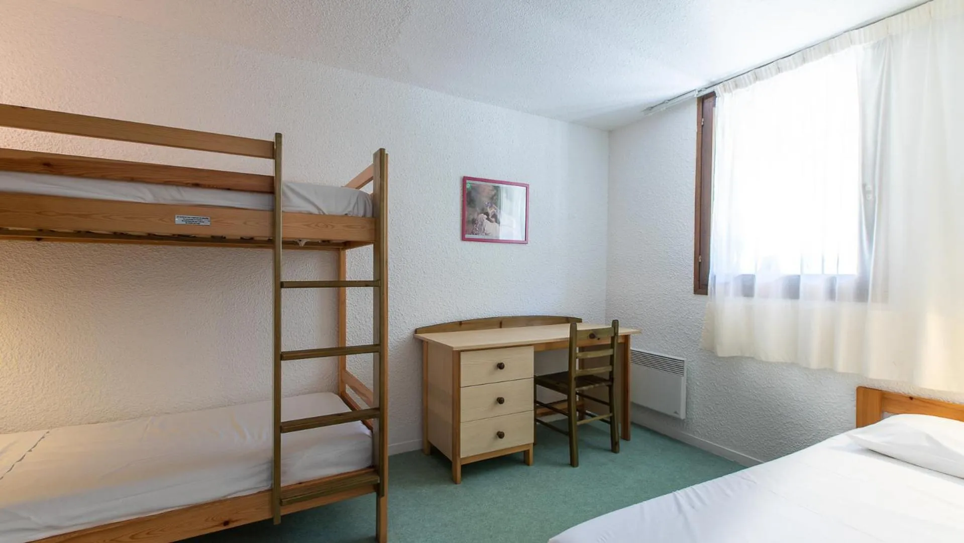 Photo of the whole room, Bed in Vacancéole - Résidence Les Gorges Rouges