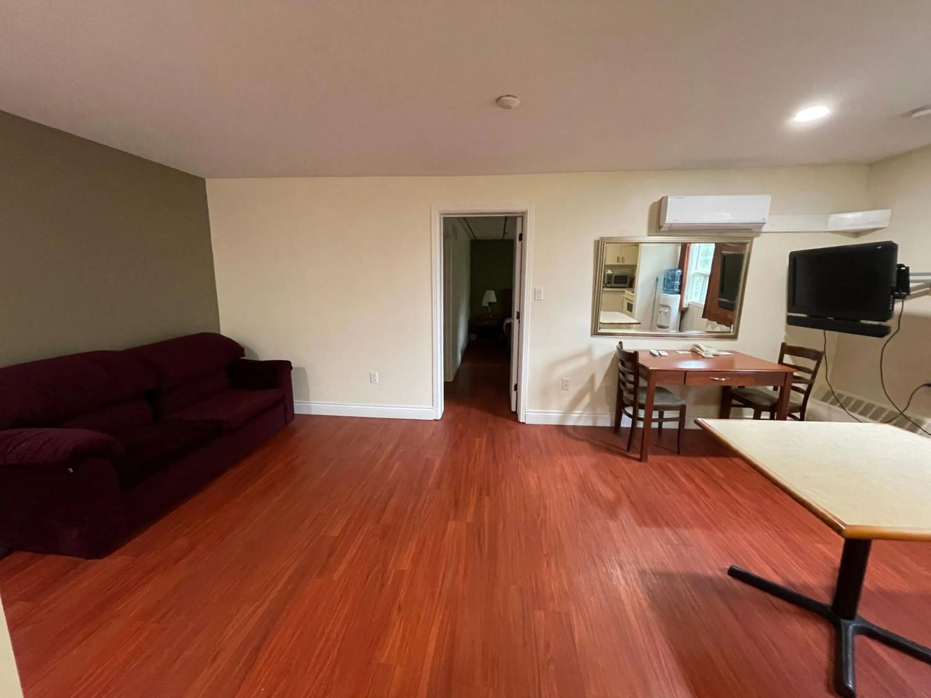 Living room in Super 8 by Wyndham Pembroke