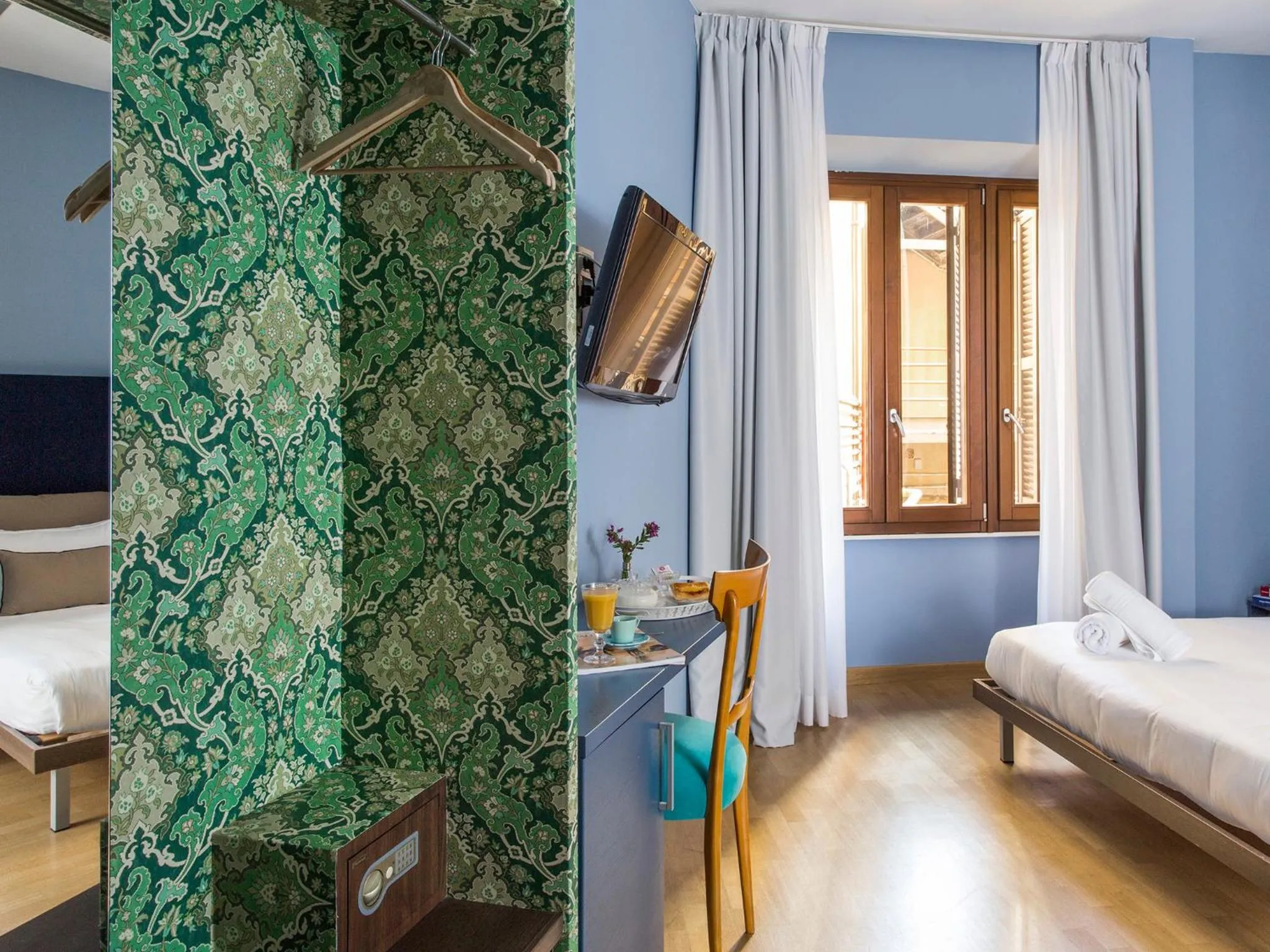 TV and multimedia, Bed in Monti First