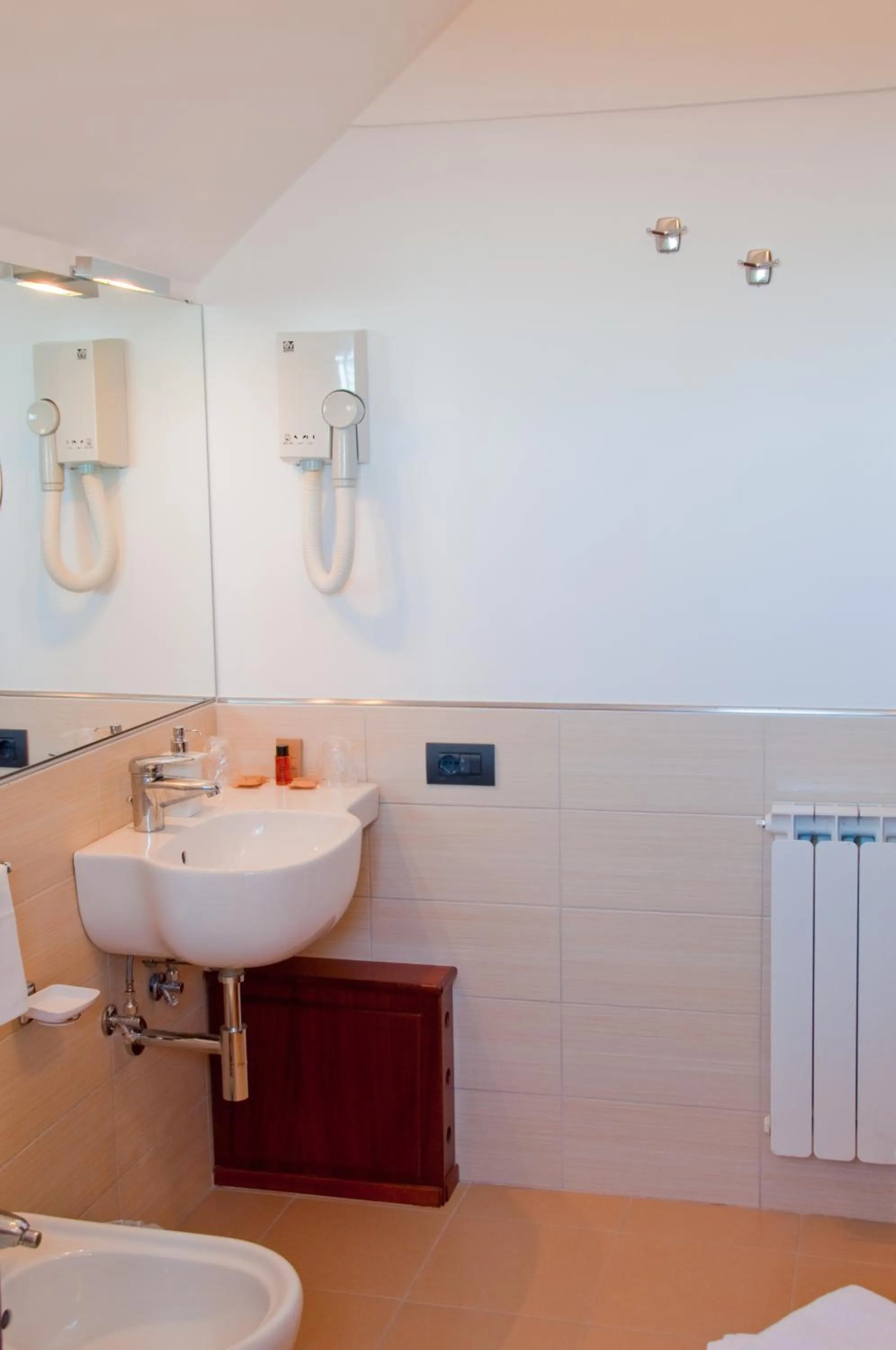 Bathroom in Corsaro Etna Hotel&SPA