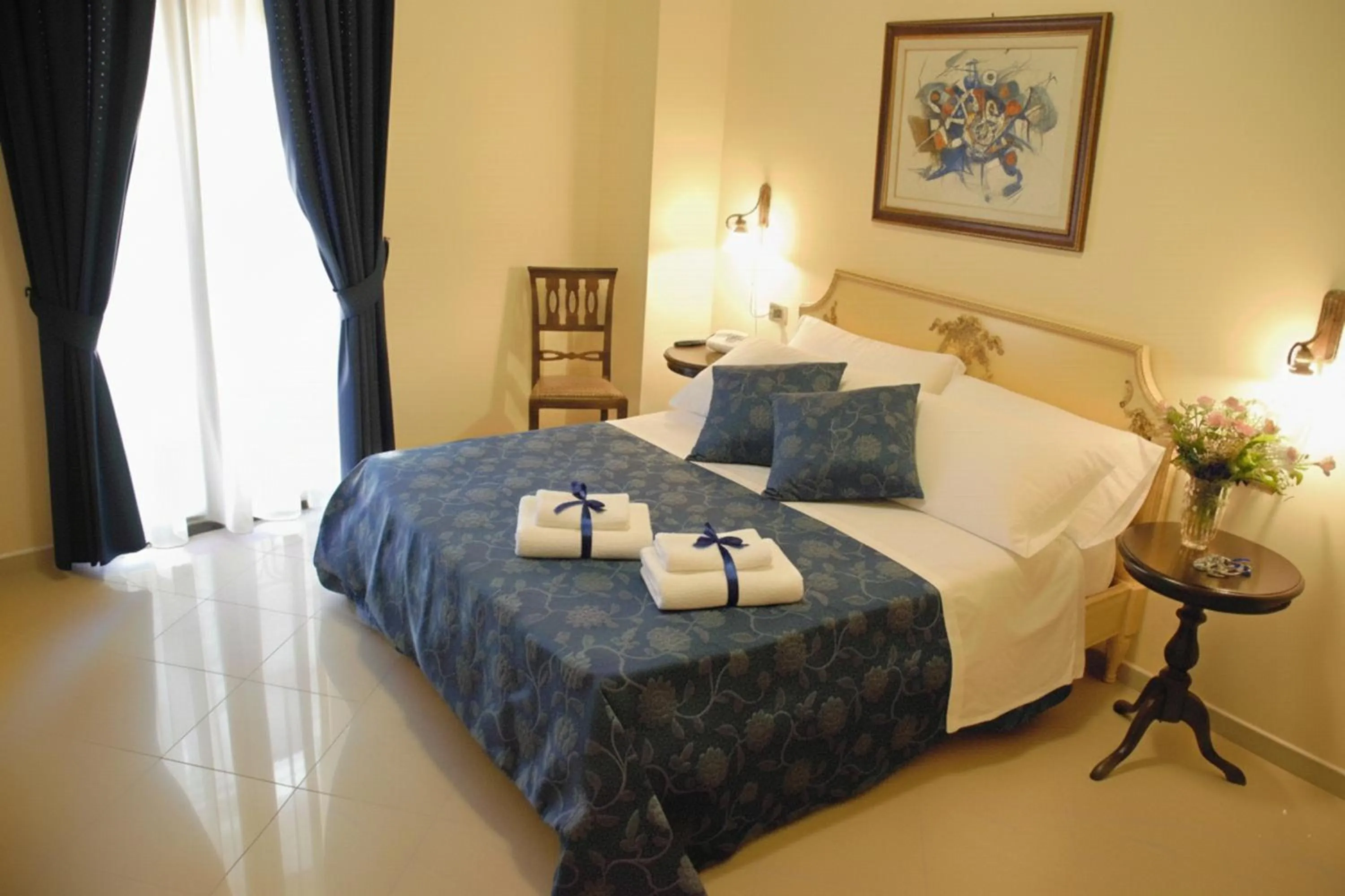 View (from property/room), Bed in Garibaldi Relais