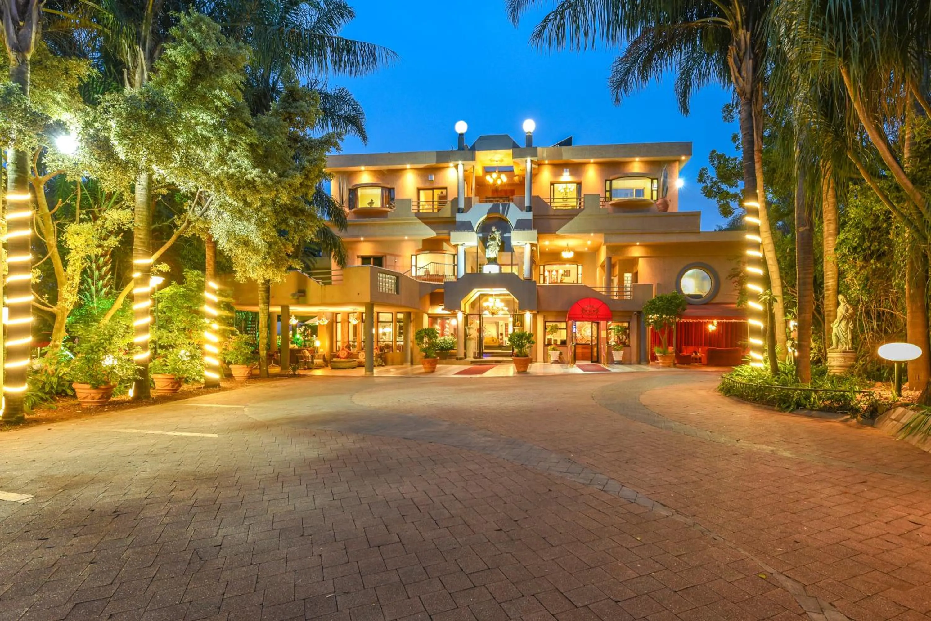 Property building in Villa Simonne