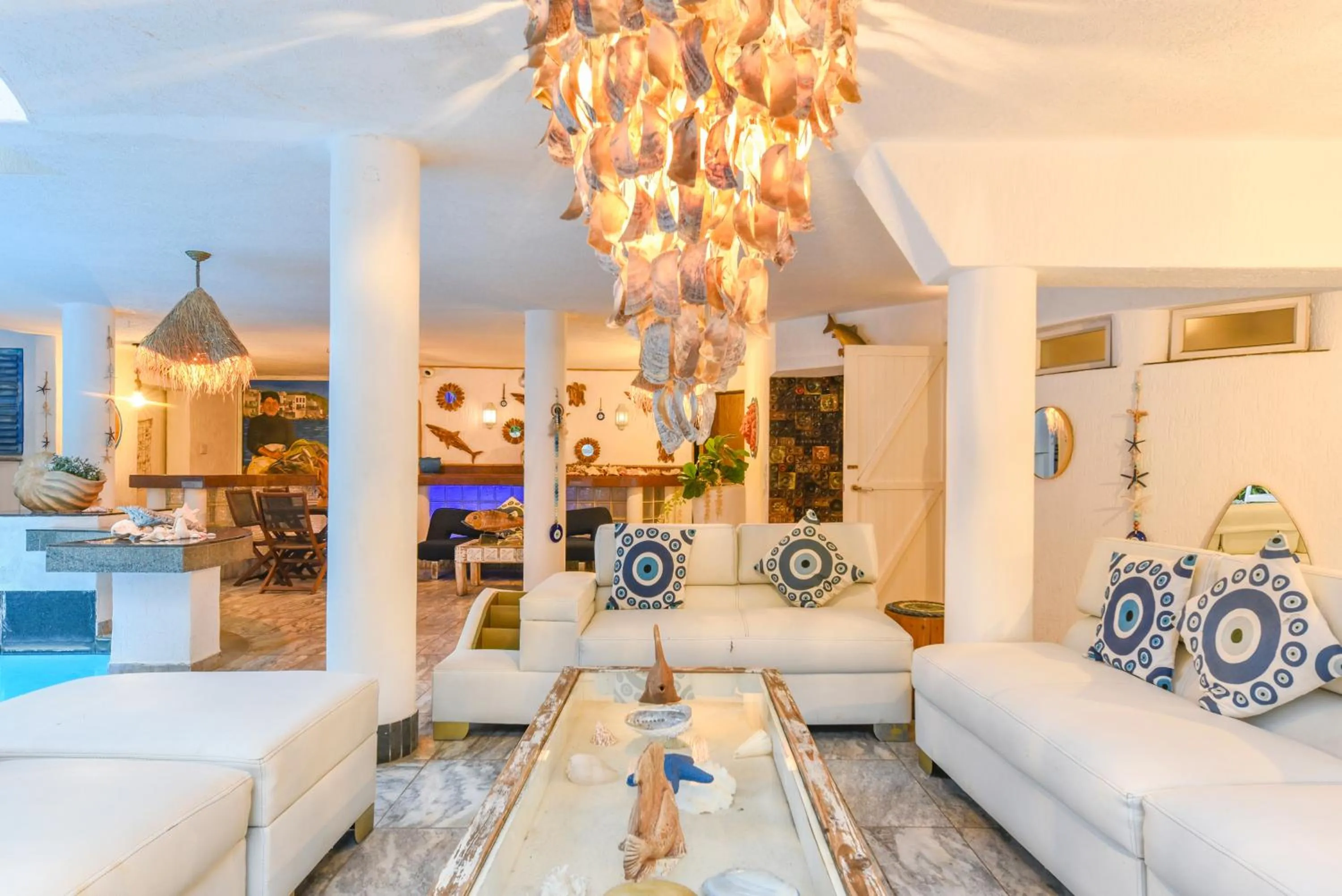 Swimming pool, Bed in Villa Simonne