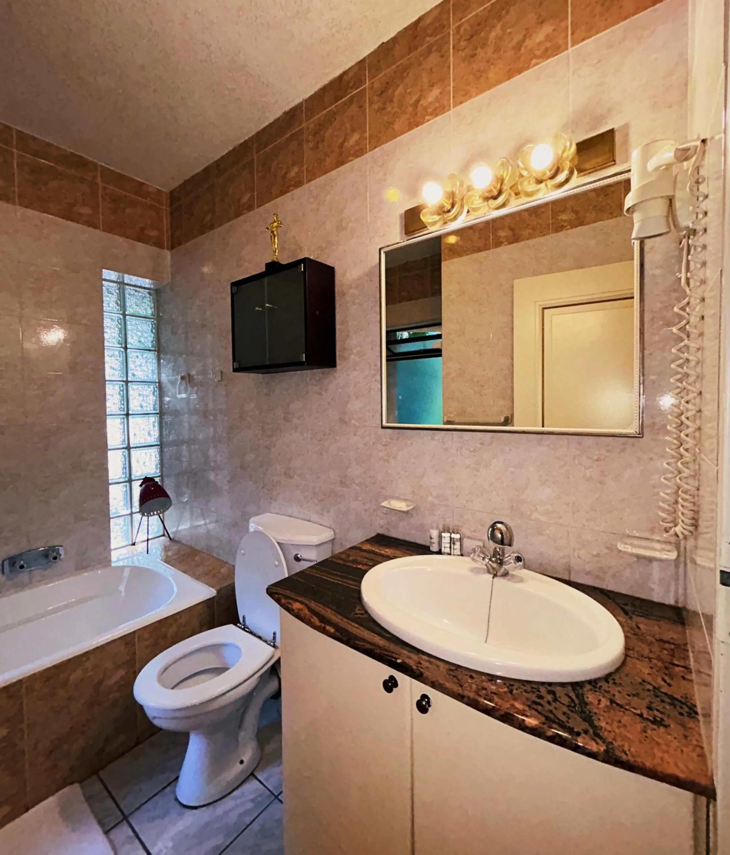 Toilet in Villa Simonne