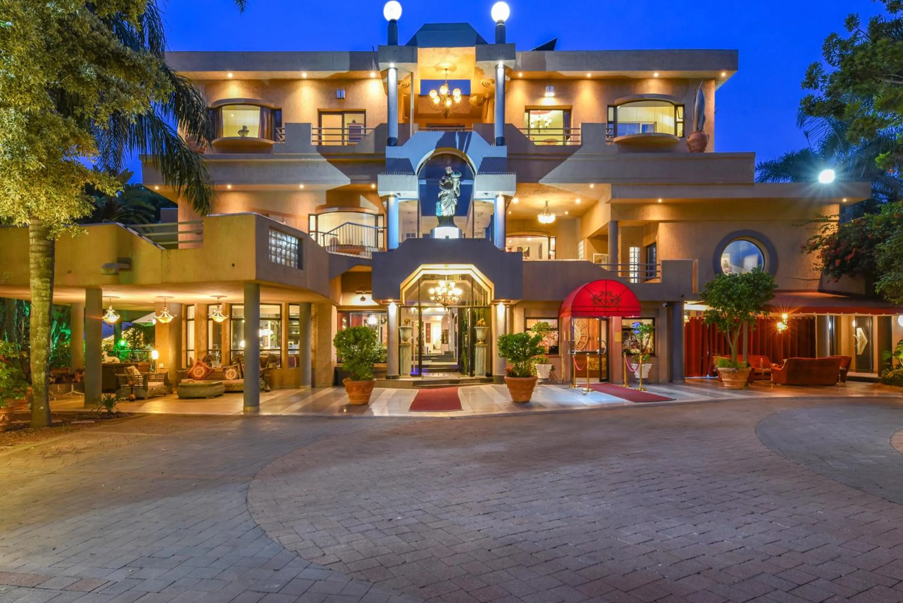 Property building in Villa Simonne