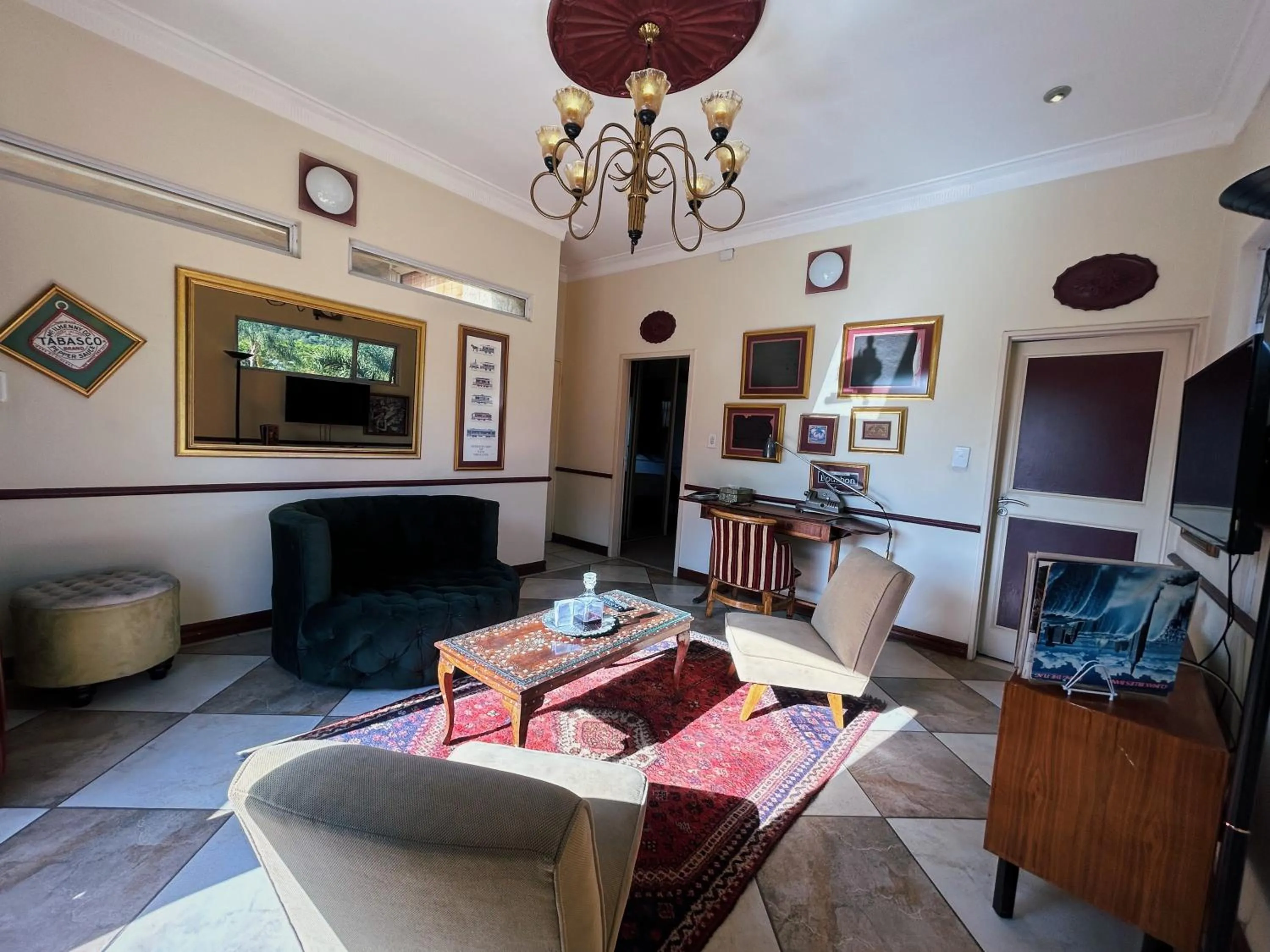 TV and multimedia in Villa Simonne