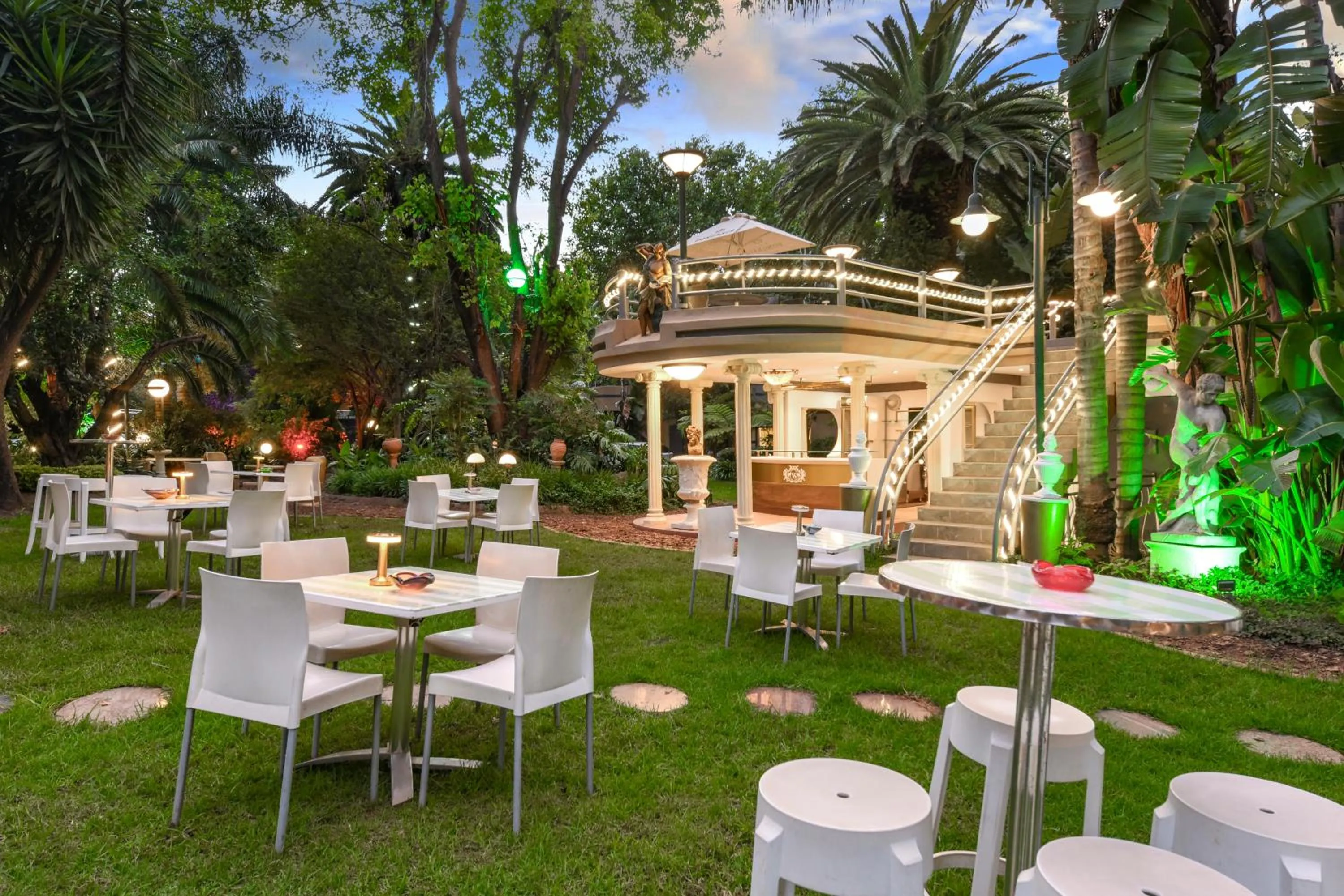 Garden view in Villa Simonne