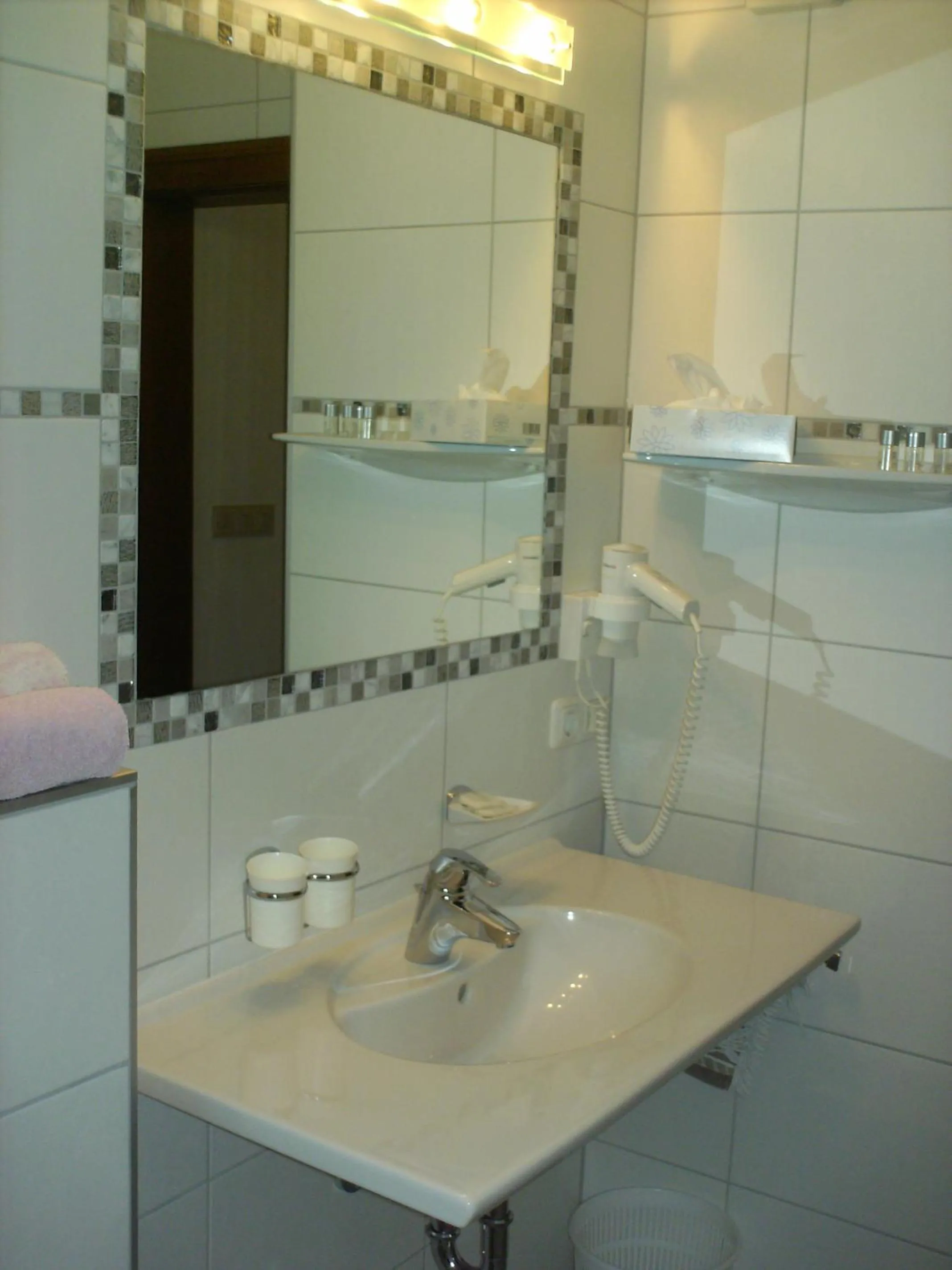 Bathroom in Gästehaus Bergland