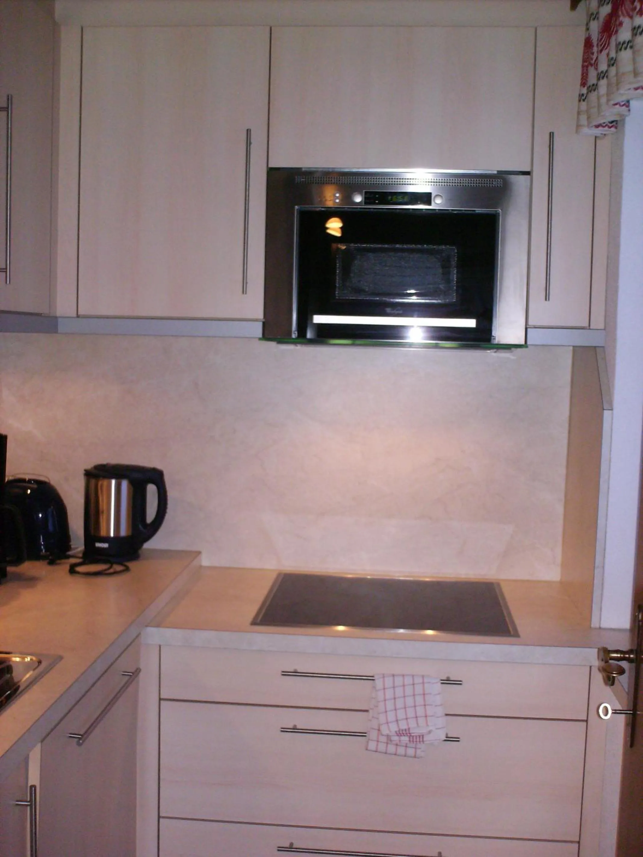 Kitchen or kitchenette in Gästehaus Bergland