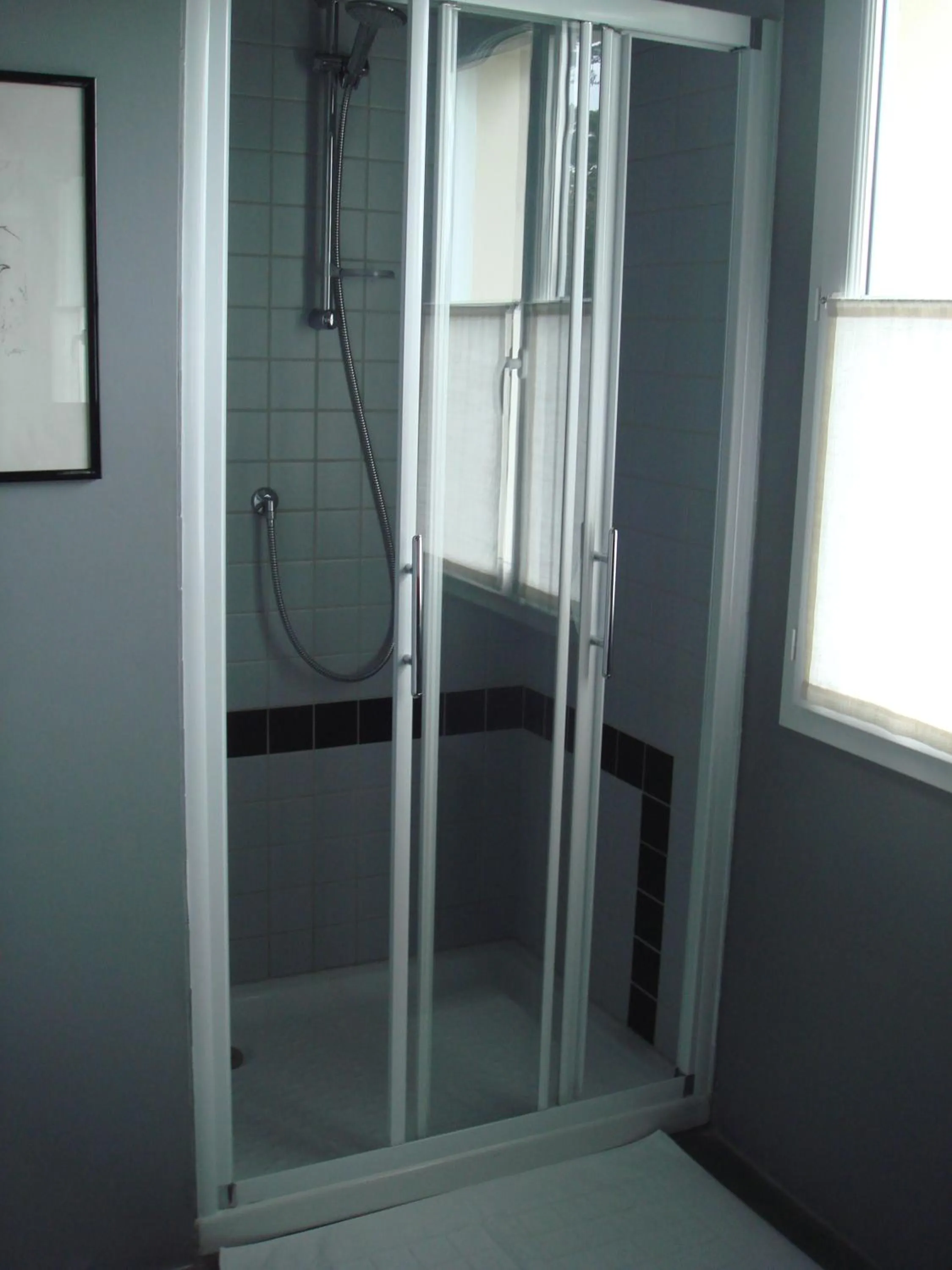 Shower in B&B Maison Angélus
