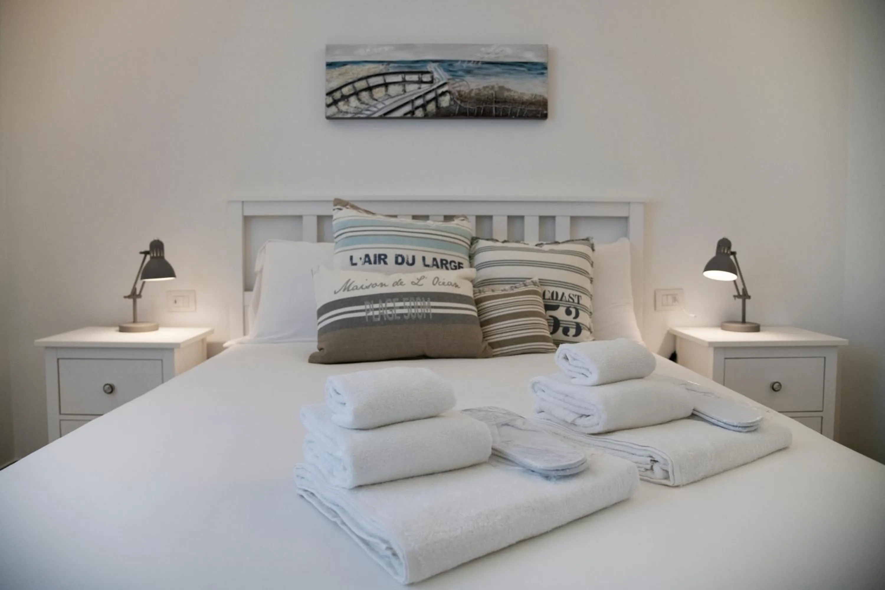 Bedroom, Bed in Bianco di Mare