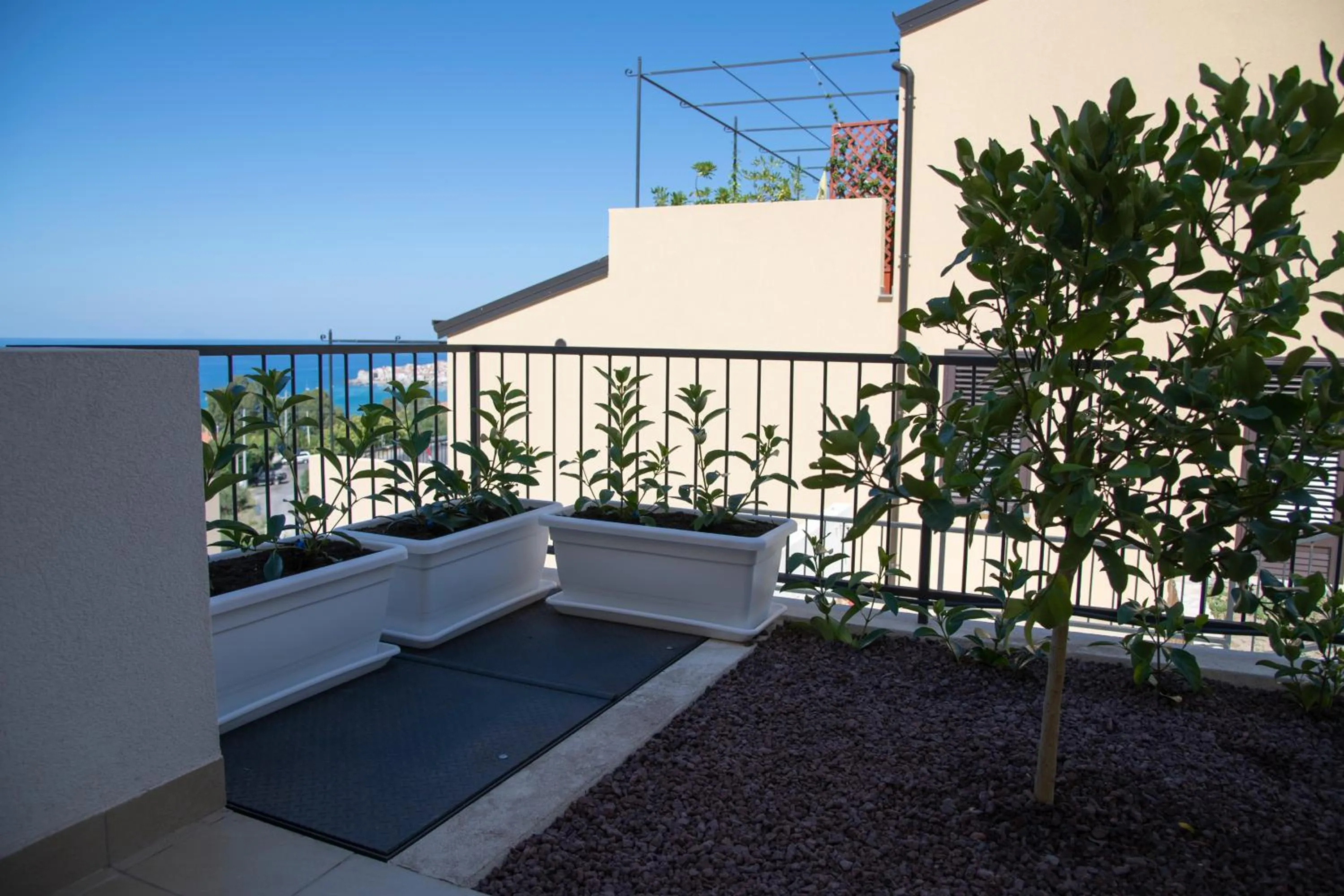 Facade/entrance in Bianco di Mare