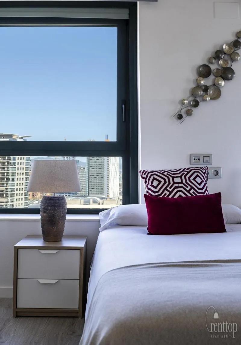 Bed in Rent Top Apartments Beach-Diagonal Mar