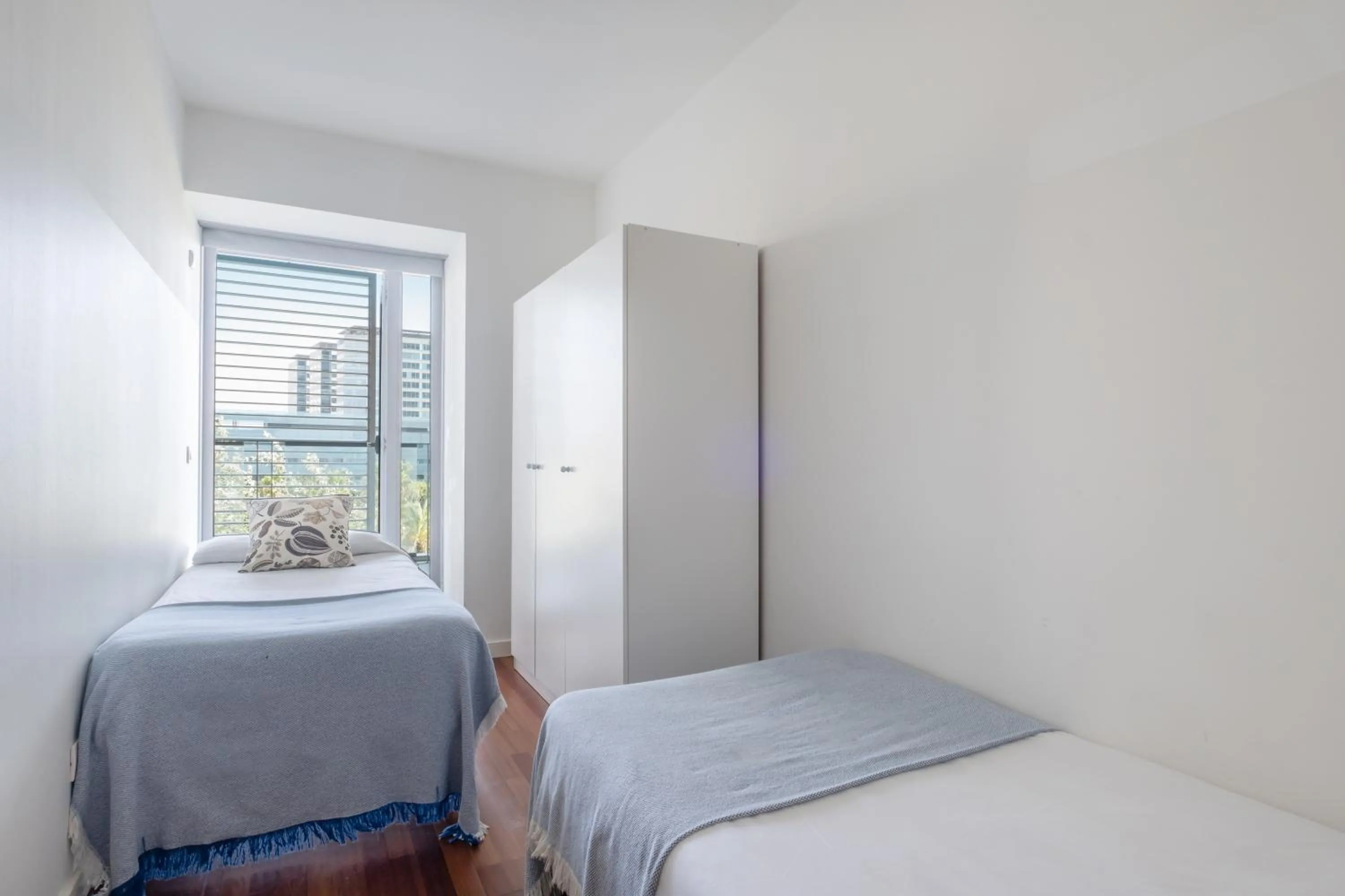 Bed in Rent Top Apartments Beach-Diagonal Mar