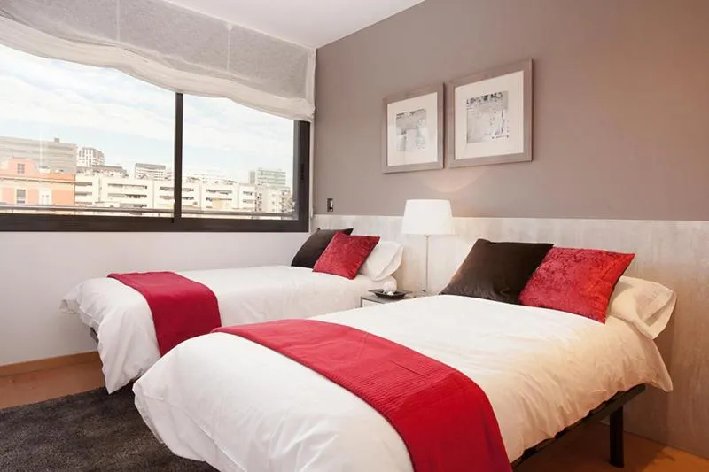 Bed in Rent Top Apartments Beach-Diagonal Mar