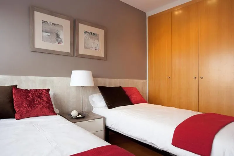 Bed in Rent Top Apartments Beach-Diagonal Mar