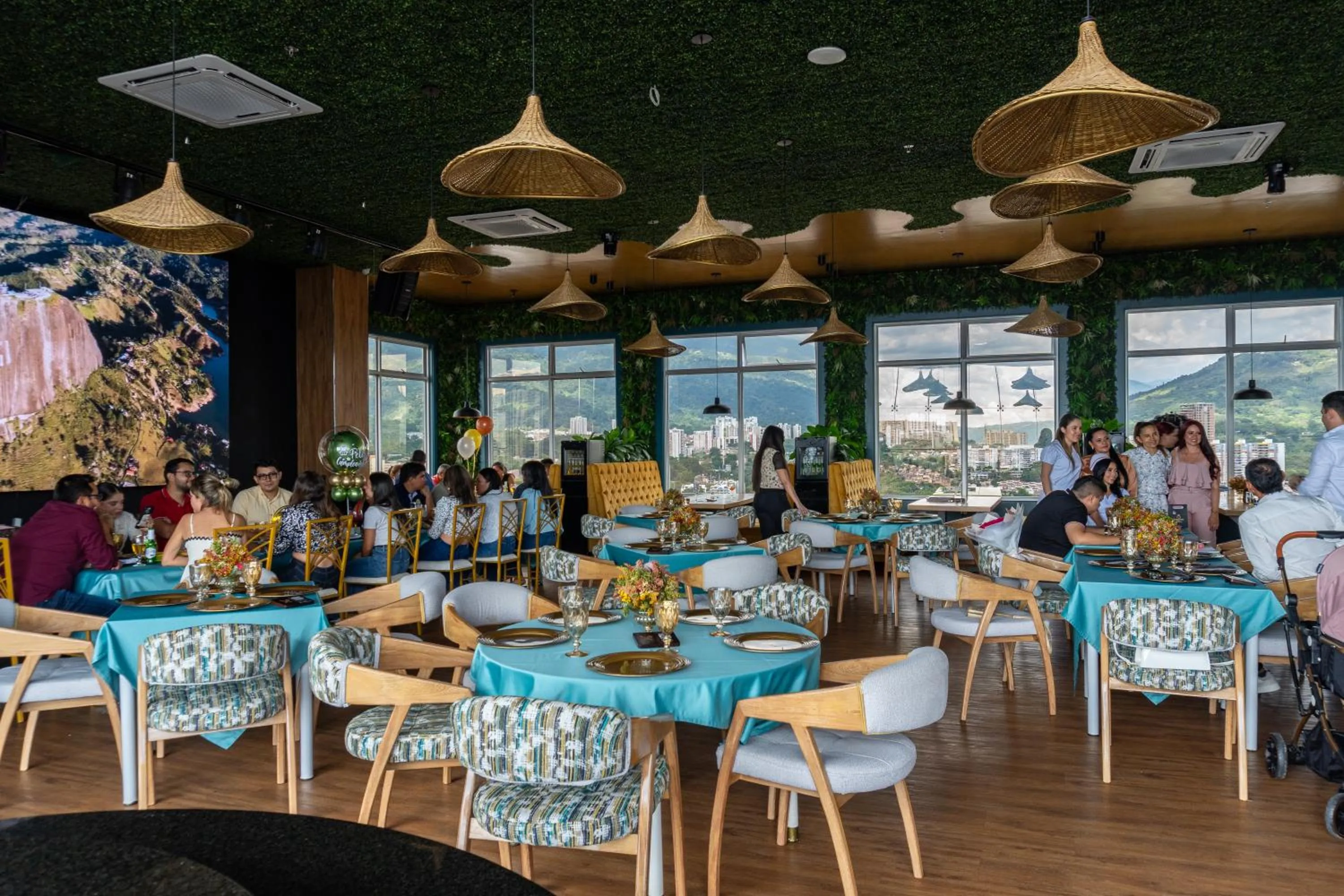 Restaurant/places to eat in Hotel Roseliere Bucaramanga