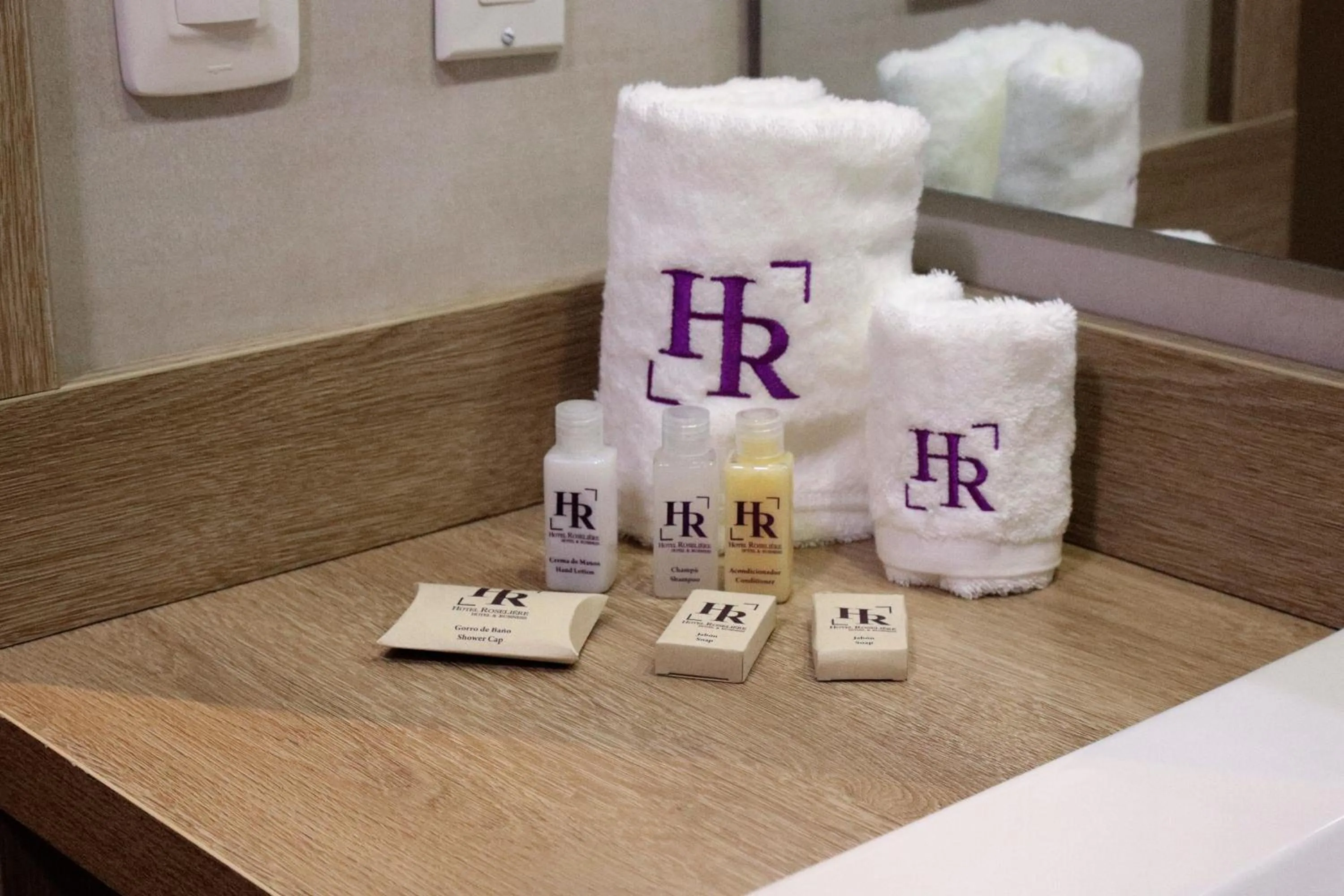 Quiet street view in Hotel Roseliere Bucaramanga